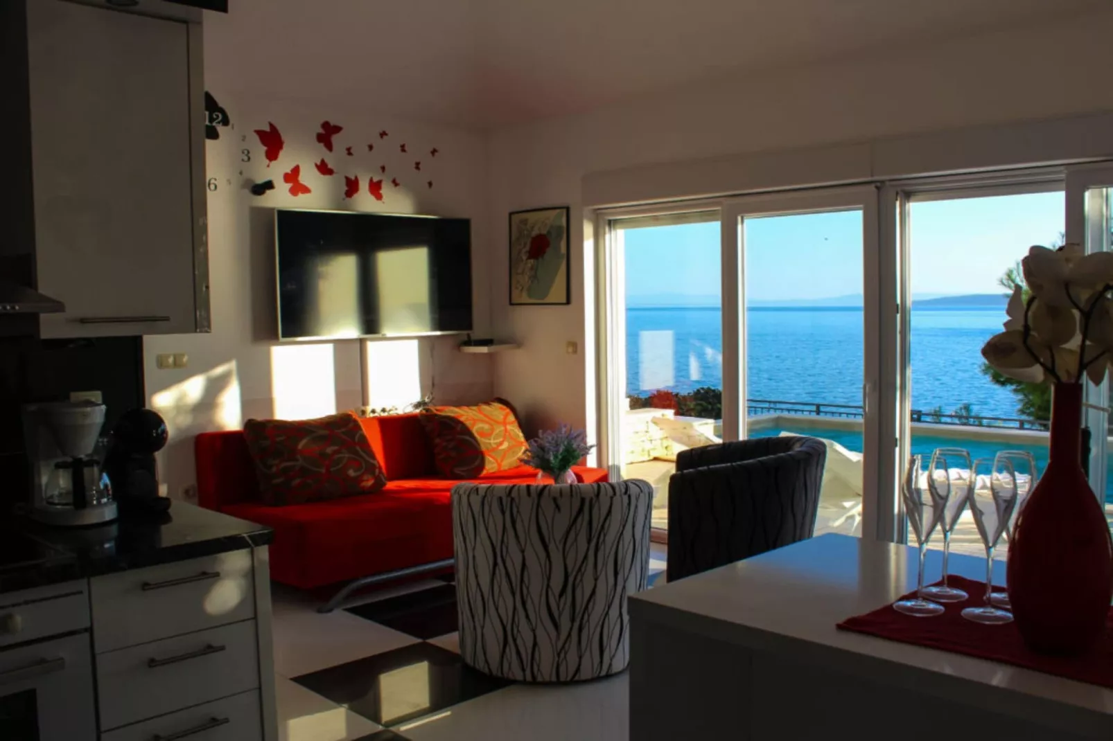 Seafront Apartment Sea Relax with Private Pool - Two Bedroom Apartment with Sea View  and Private Pool