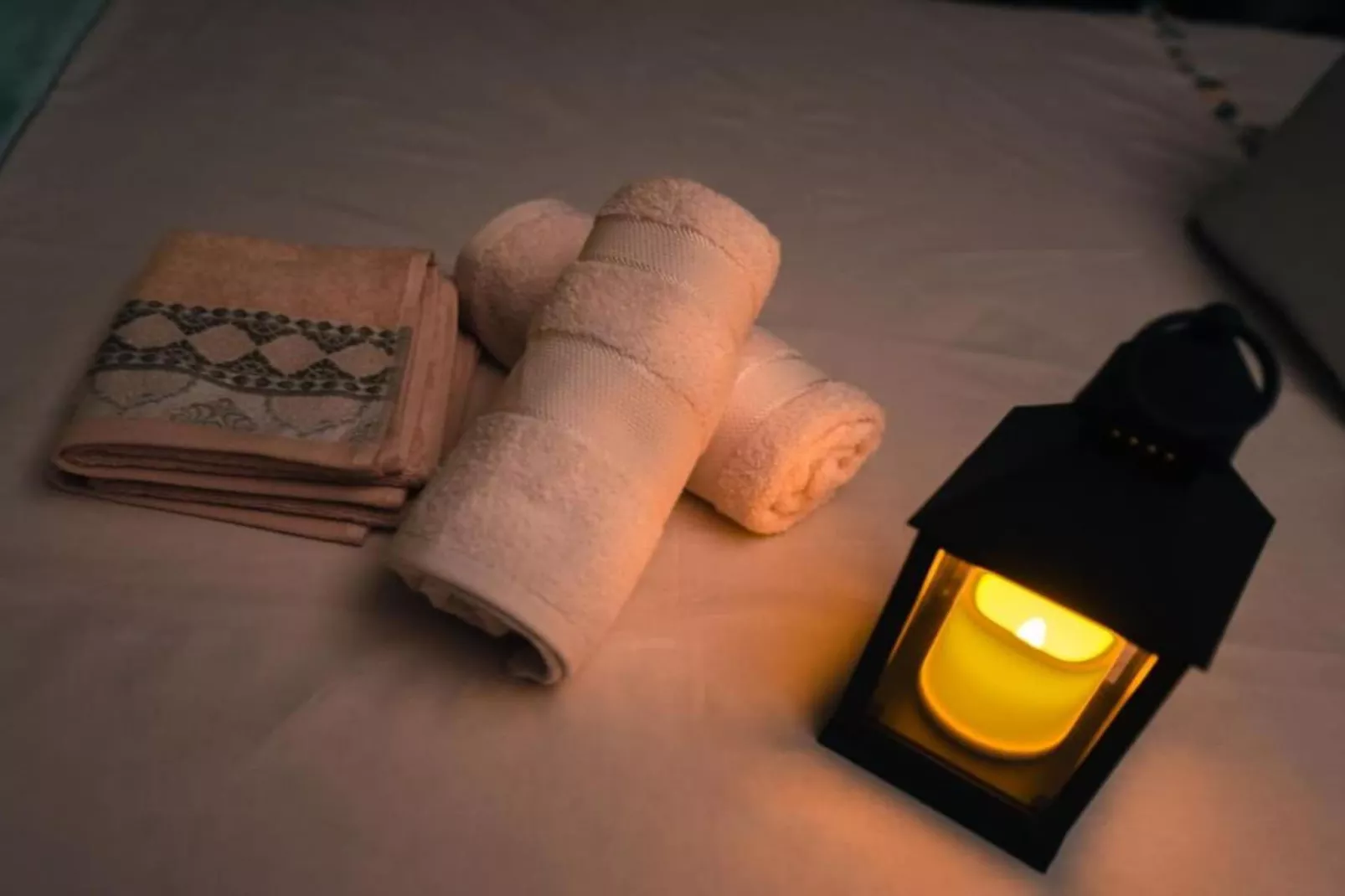 Chic Budva City Retreat - Studio Apartment with Balcony