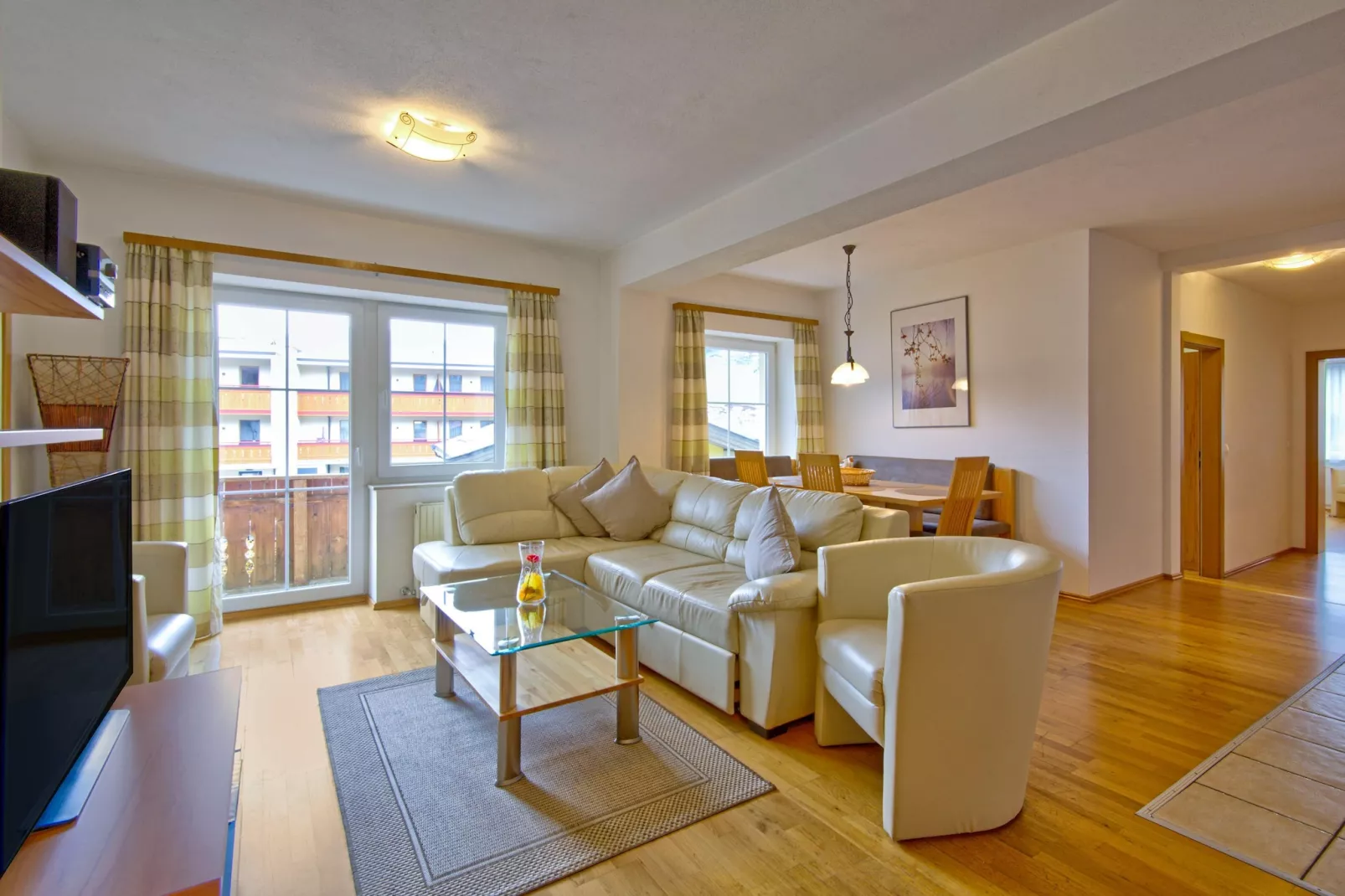 Vicky Apartment Top 6