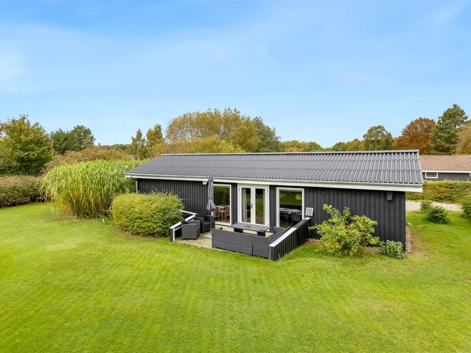 "Lymke" - 450m from the sea