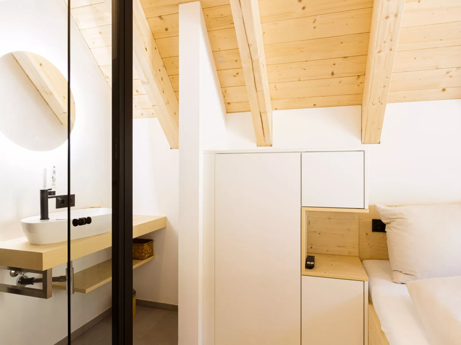 Chalet Nr. 4 mit 2 Schlafzimmern und Sauna