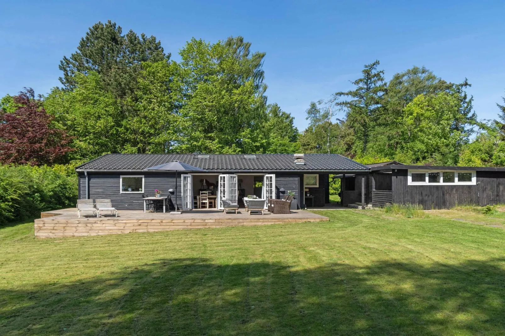 5 star holiday home in Dronningmølle