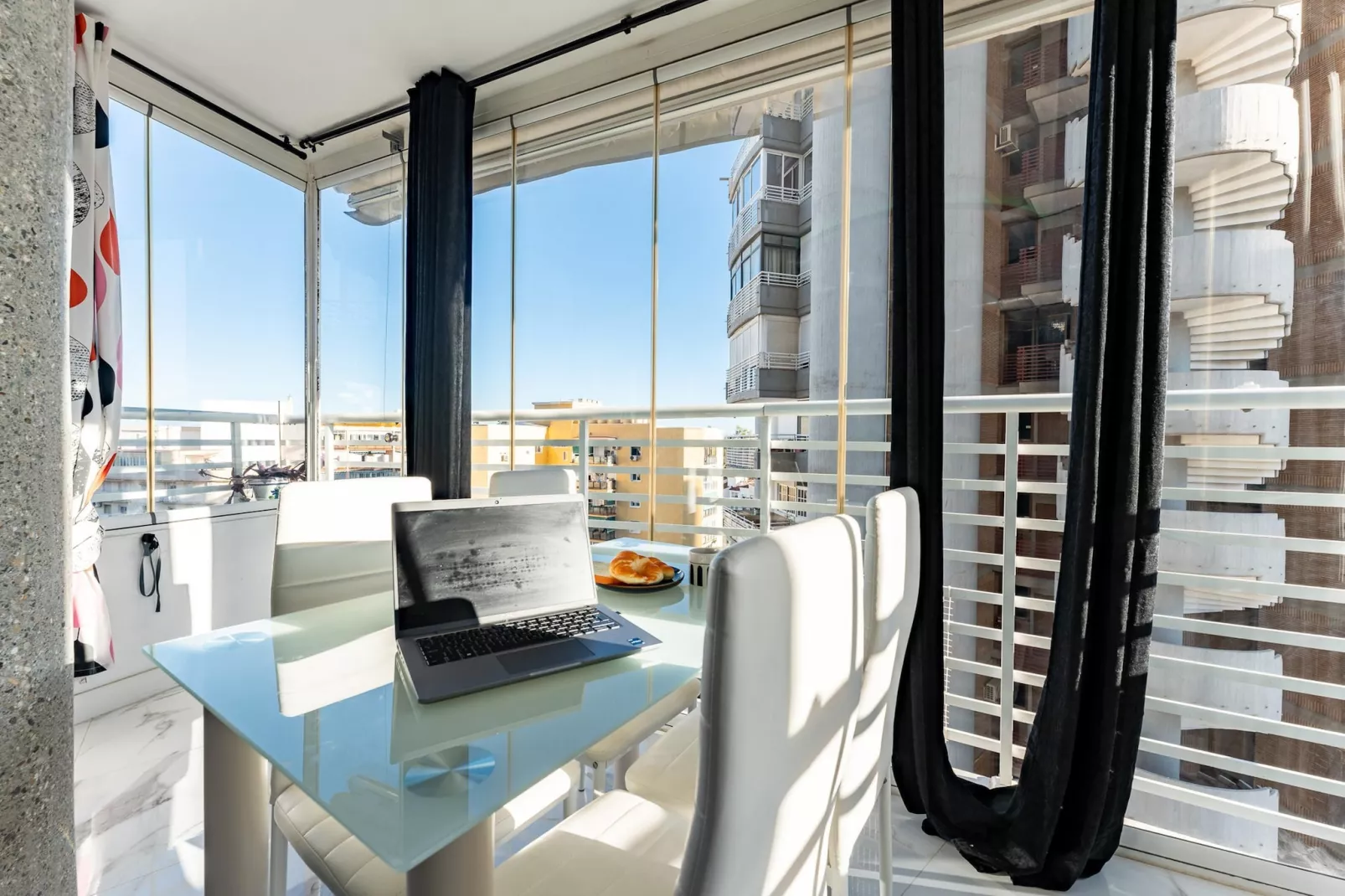 CT 352 - Faro's Torremolinos City Towers 1 - Walking distance to everything