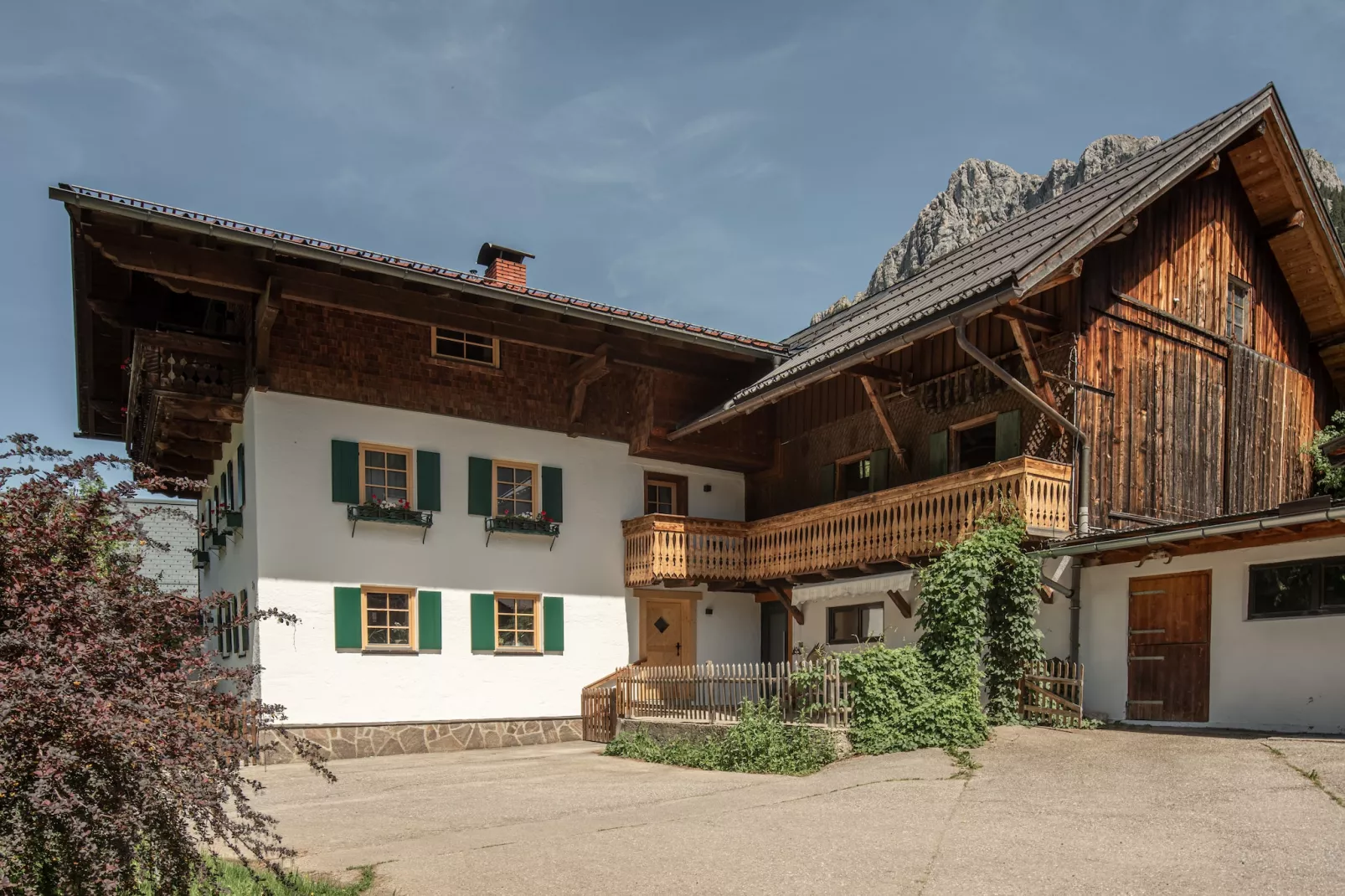 Klimbim Annette-Exterior in summer