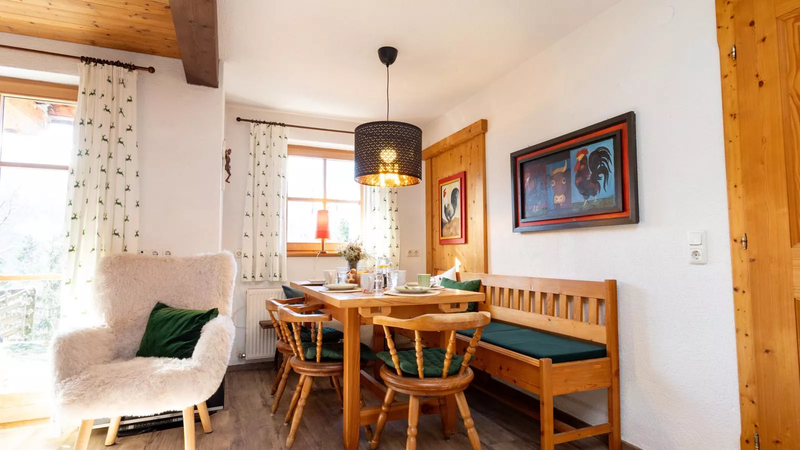 DAS Alpbach-Esszimmer