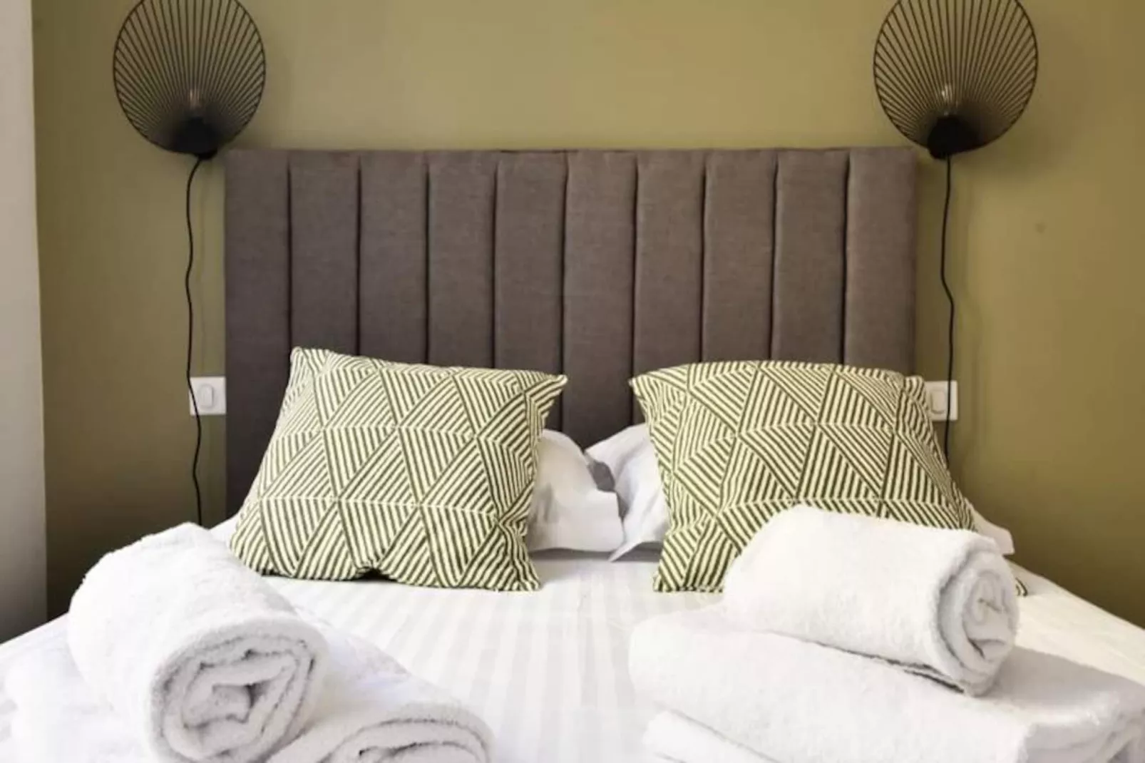 Résidence 4p Moderne En Centre-ville, 5min Palais & Plages !