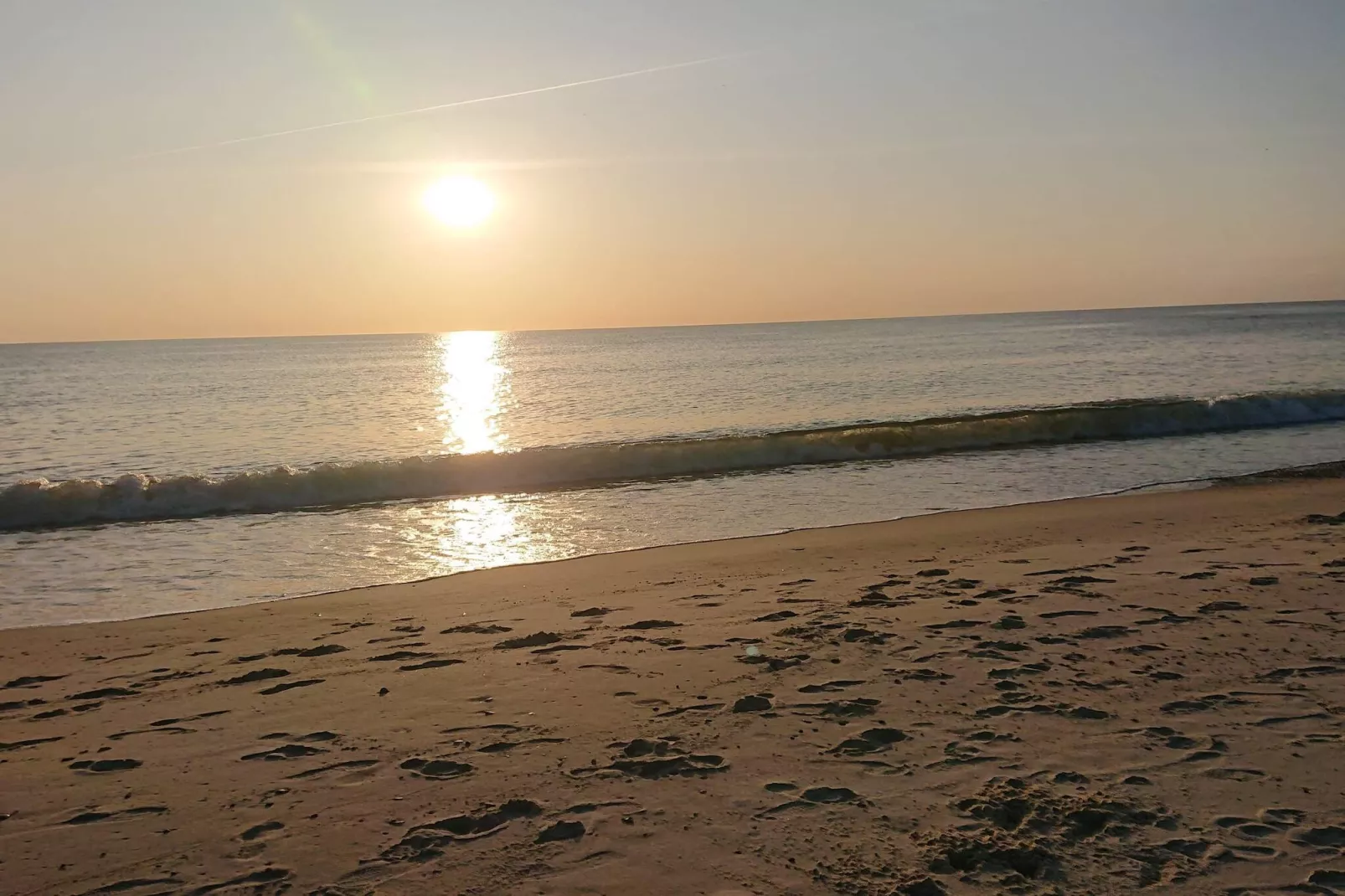 Dune Escape with Games and WiFi-By Traum-Water view