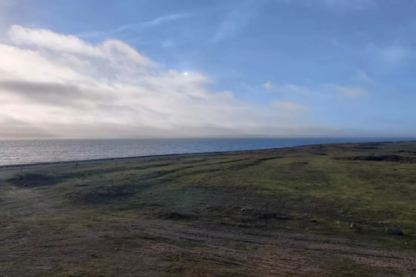 Tranquil Waterfront Retreat-By Traum-Water view