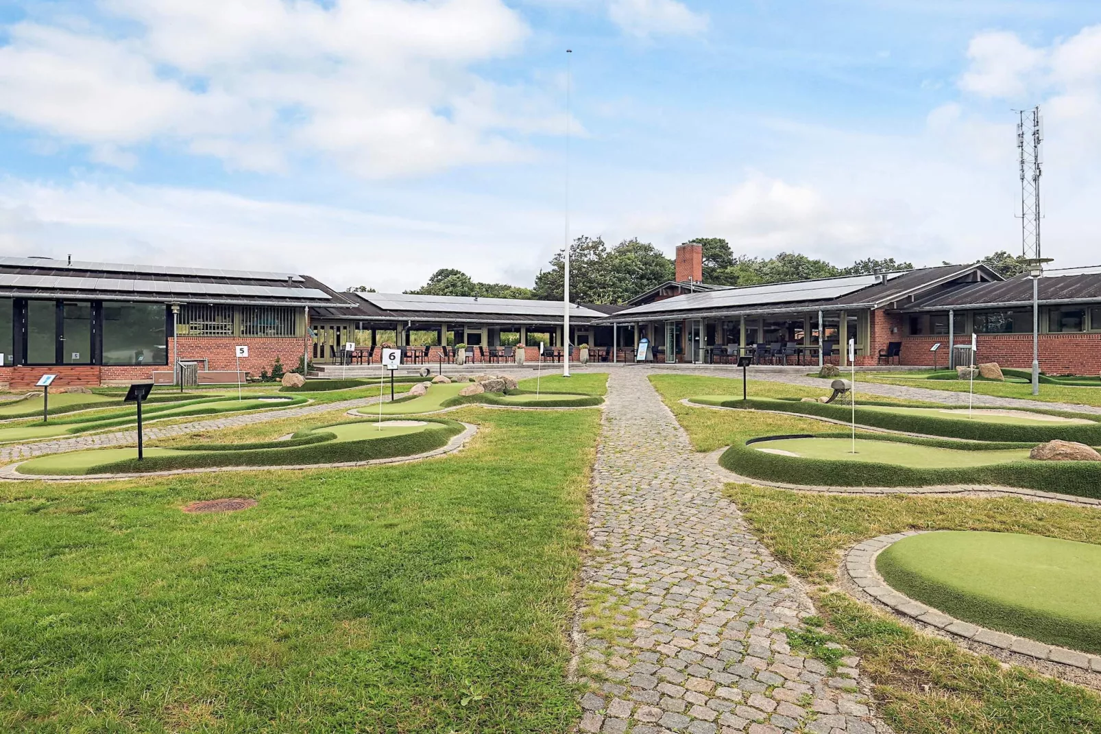 3 room,Premium-Untagged