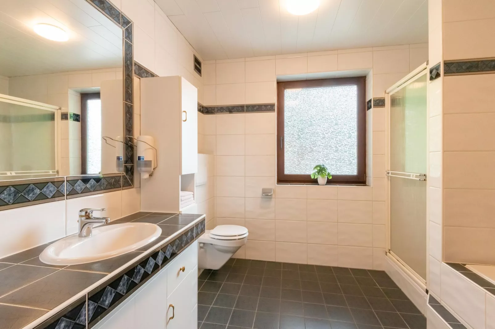 Apartment 3SZ 6PAX-Bathroom