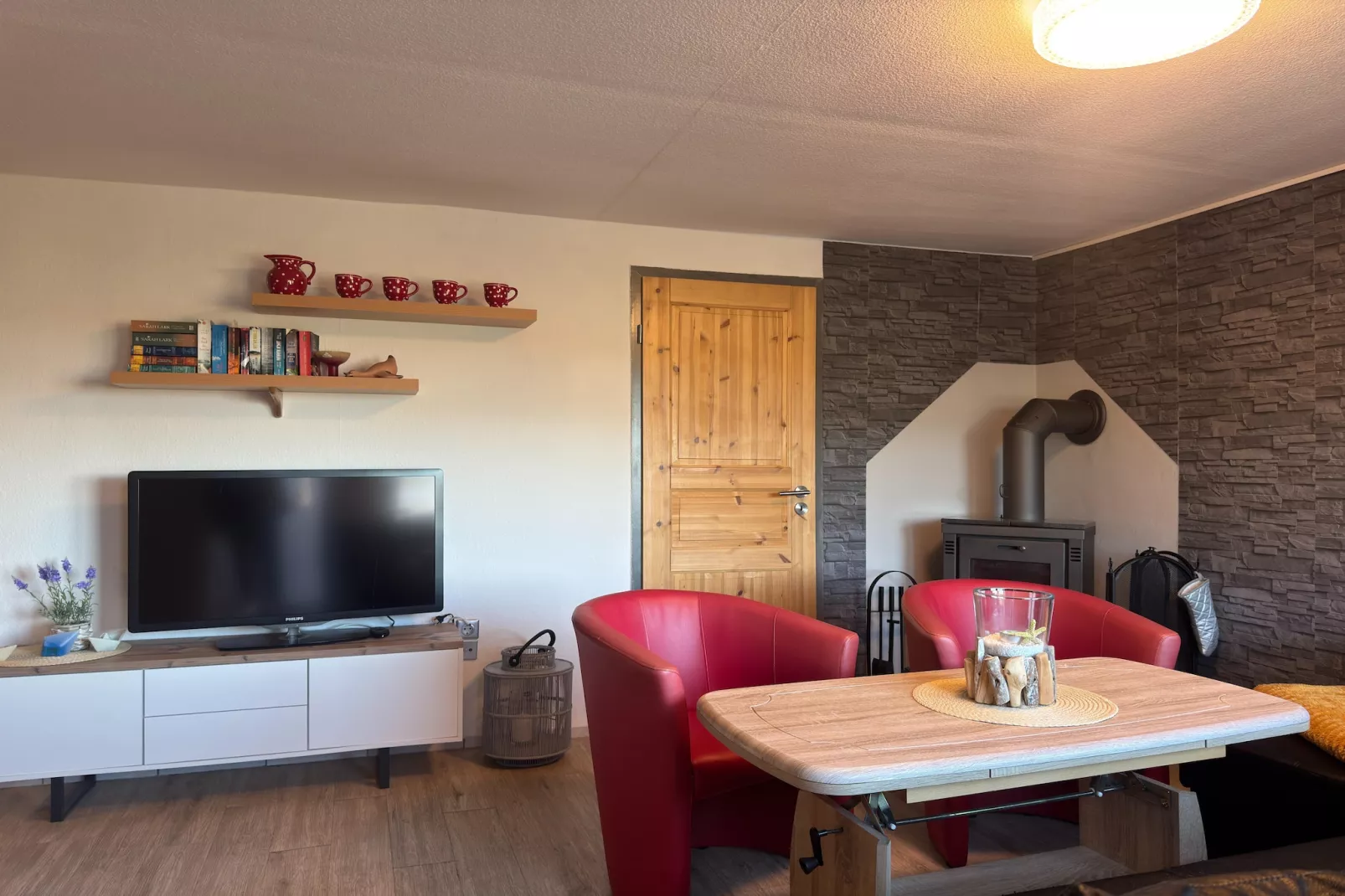 Das Haus Am See mit Kamin und eigenem Boot-Salon