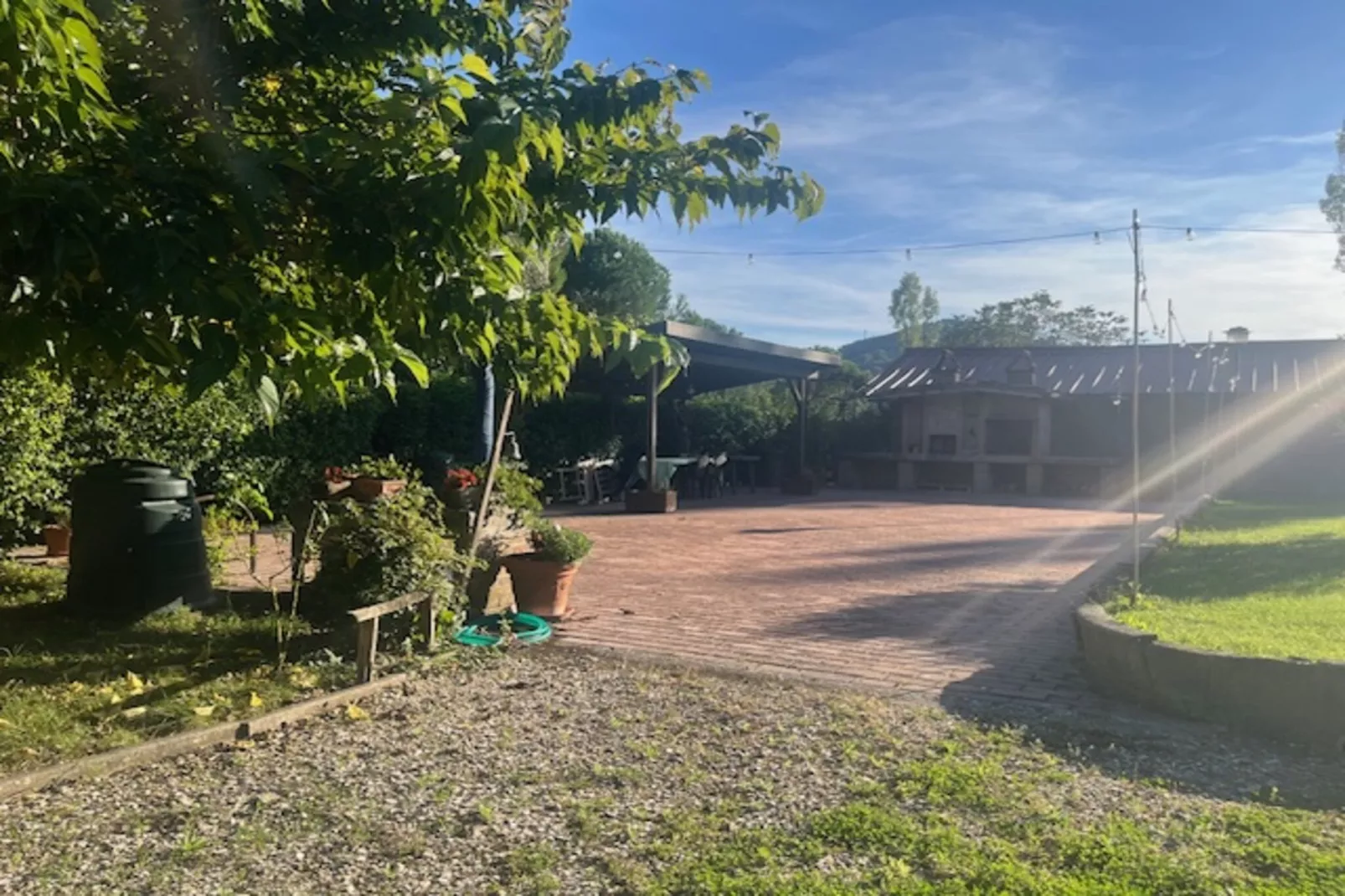 Appartamento Casale dei Girasoli-Garten Sommer