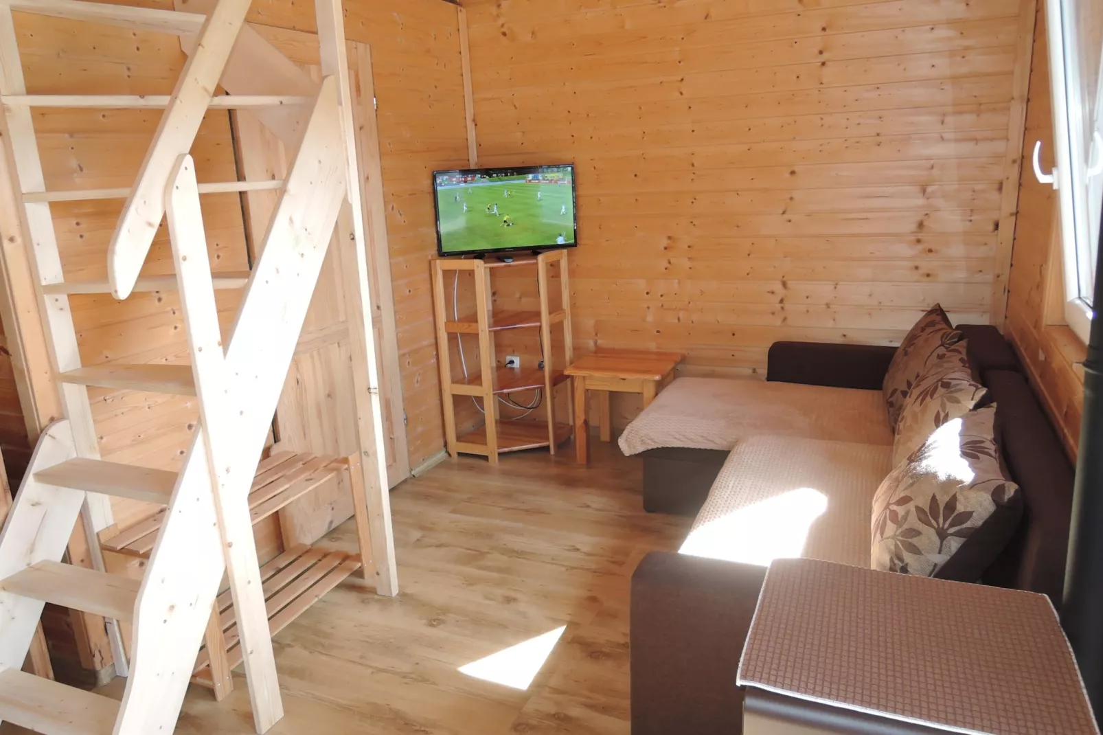 Domy wakacyjne w Międzyzdrojach z podgrzewanym basenem