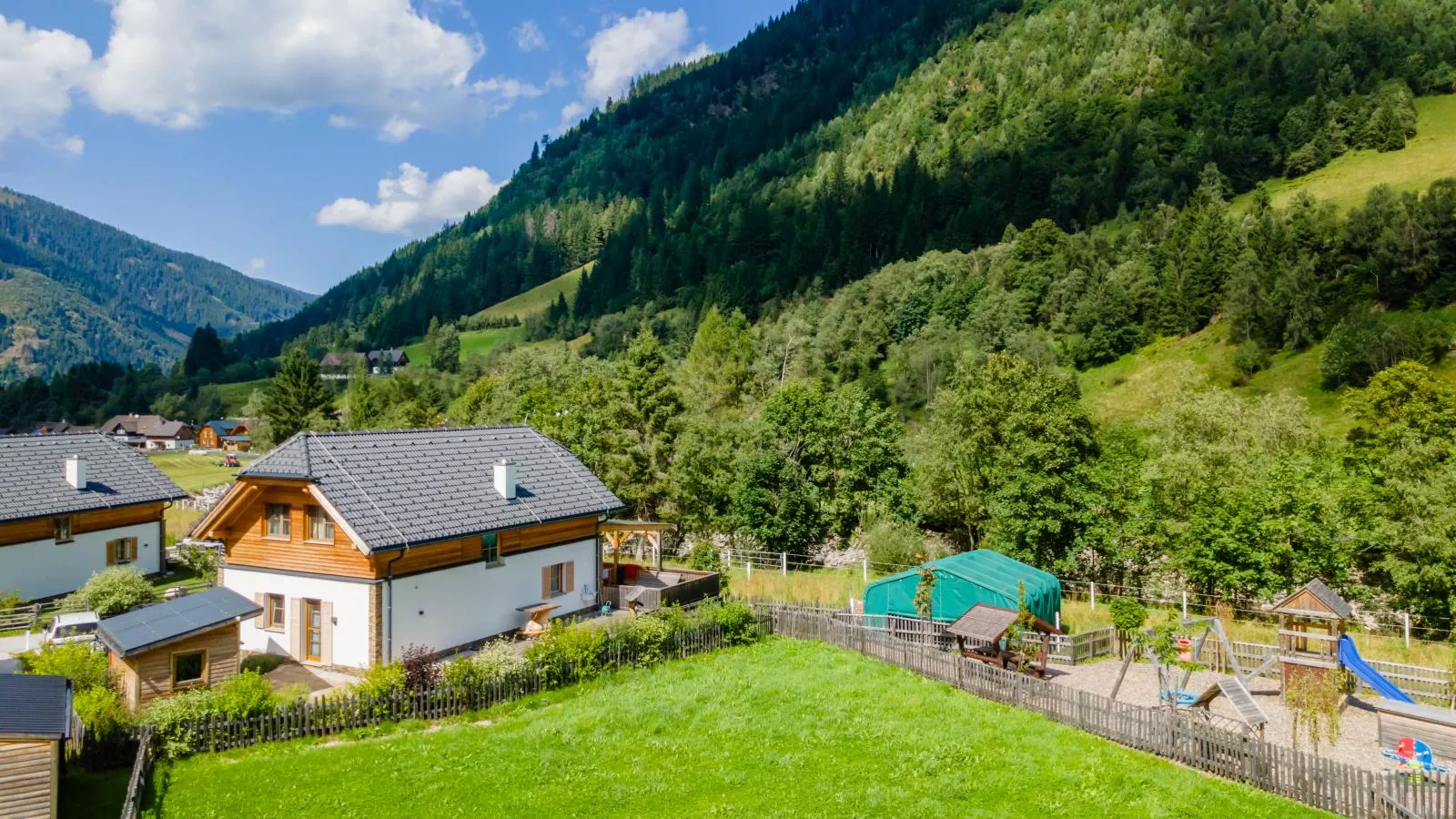 Chalet Thor-Außenbereich Sommer