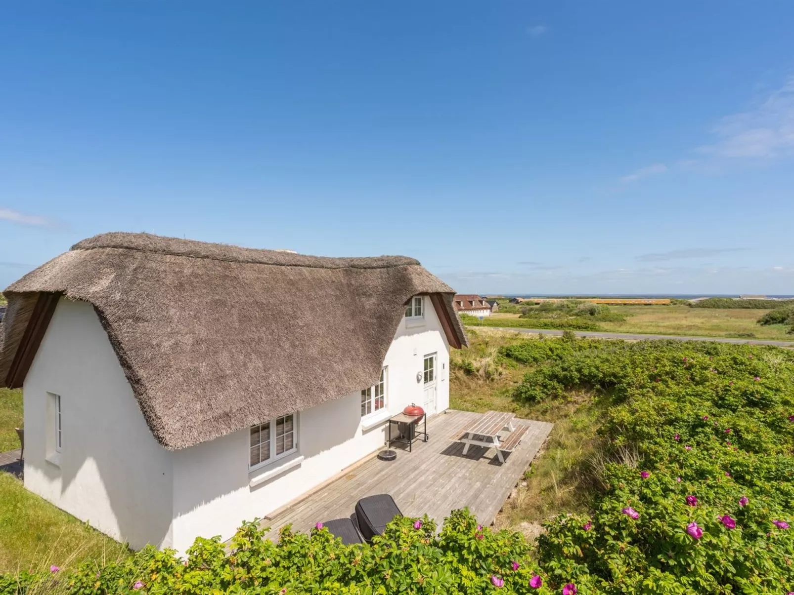 "Erle" - 200m to the fjord-Outside