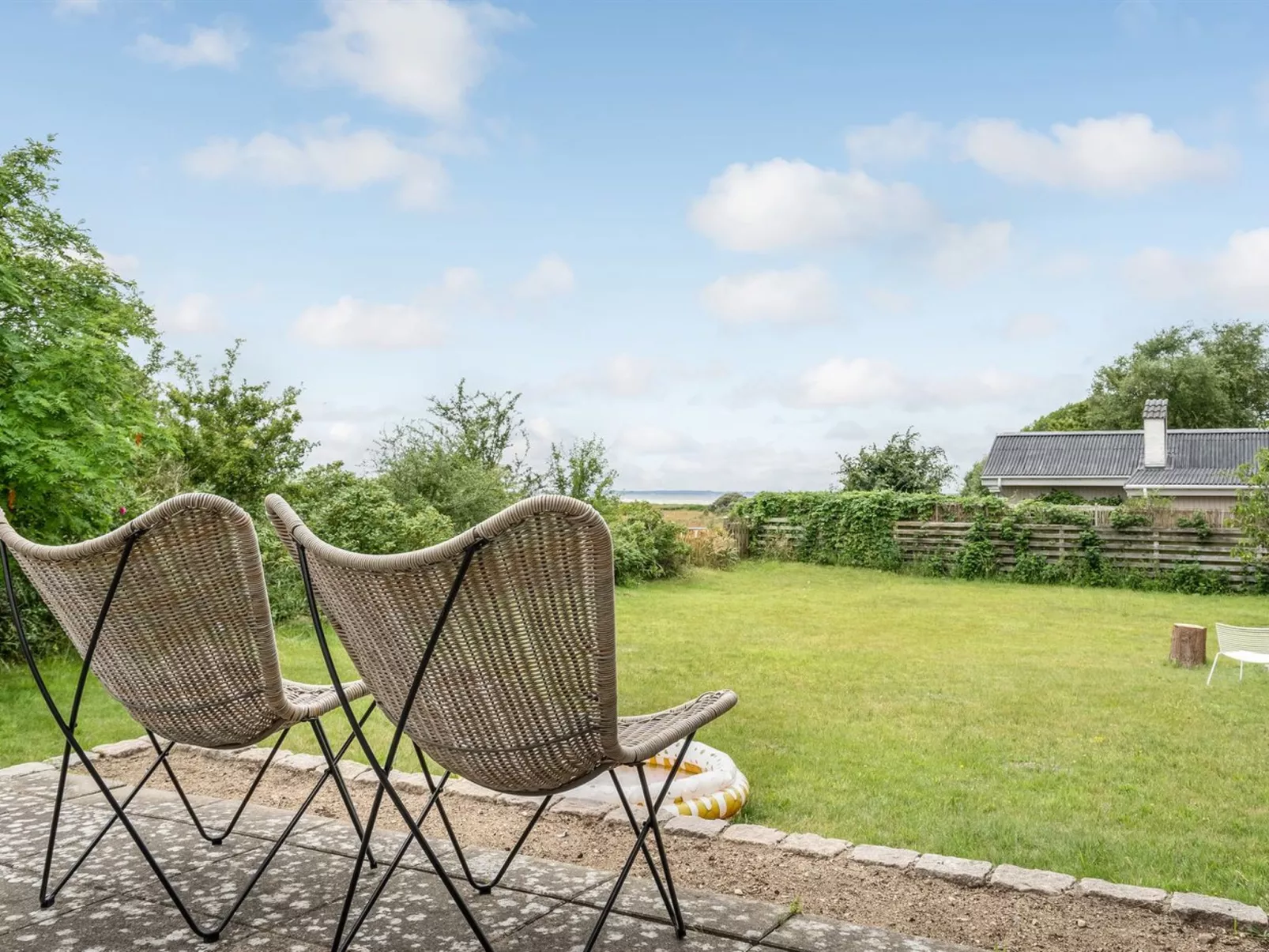 "Bernadete" - 50m to the fjord-Outside