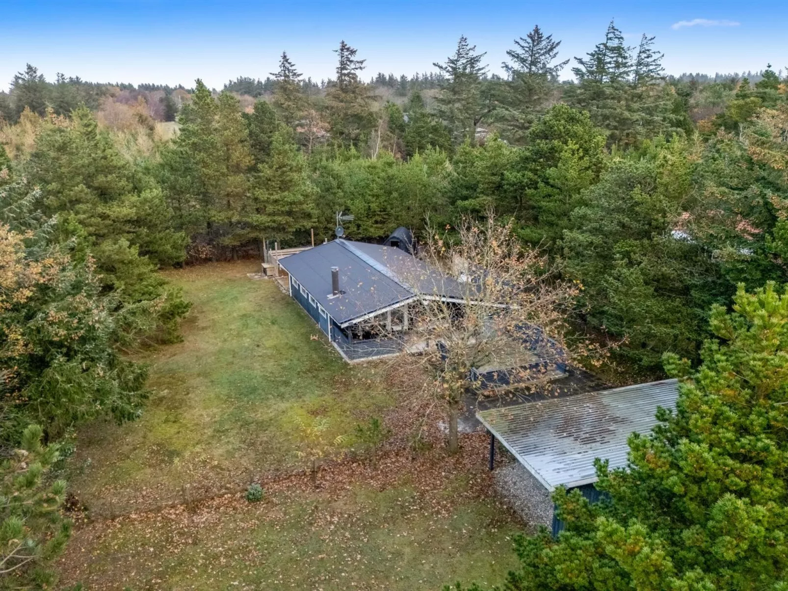 "Toimi" - 500m to the fjord-Outside