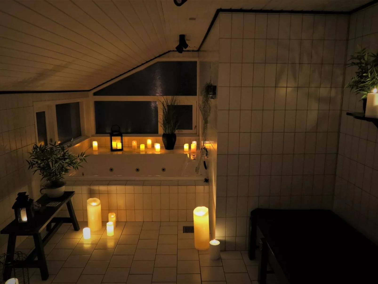 "Elayne" - 3km from the sea-Inside