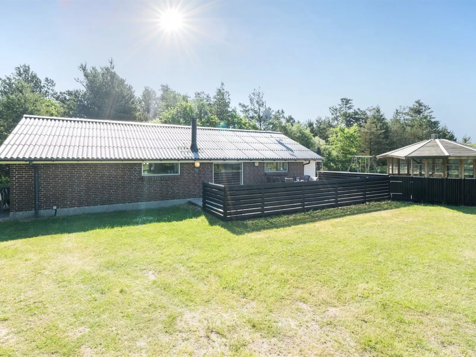 "Elinbjörn" - 1km from the sea-Dehors