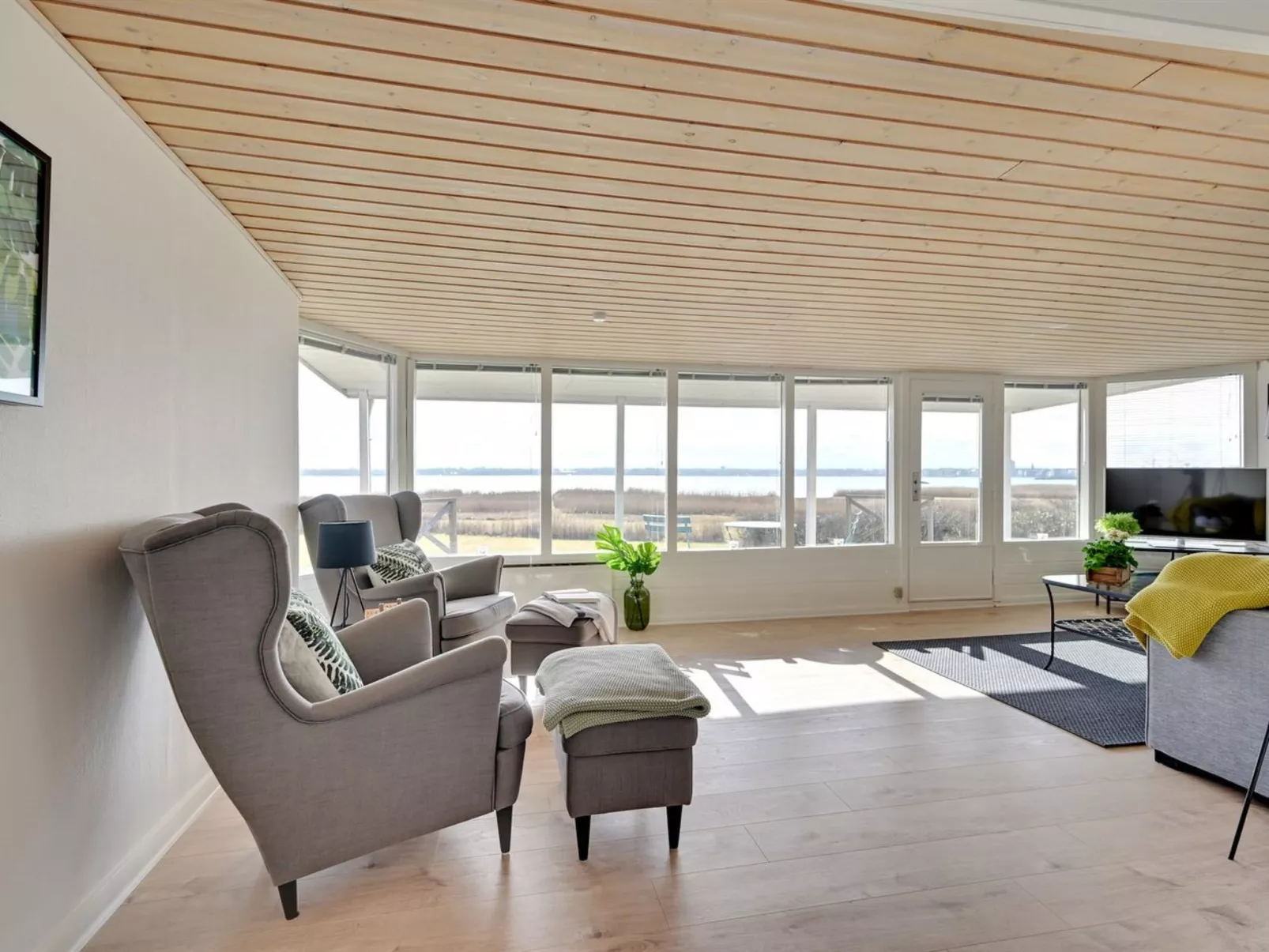 "Caren" - 125m to the fjord-Dedans