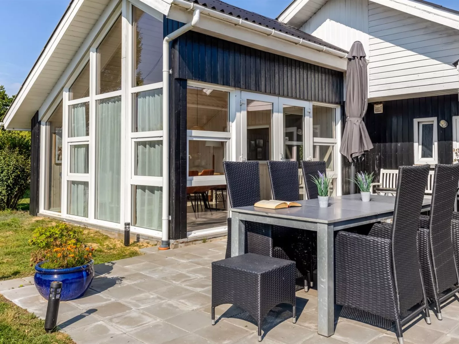 "Gudmundine" - 350m to the fjord-Outside