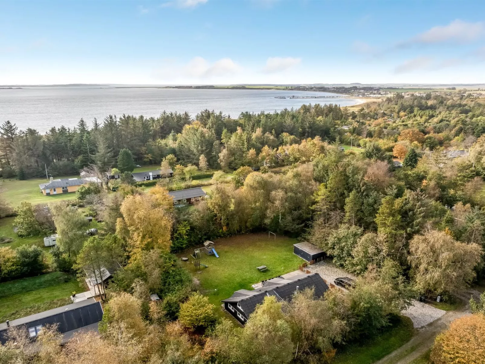 "Eisa" - 300m to the fjord-Outside