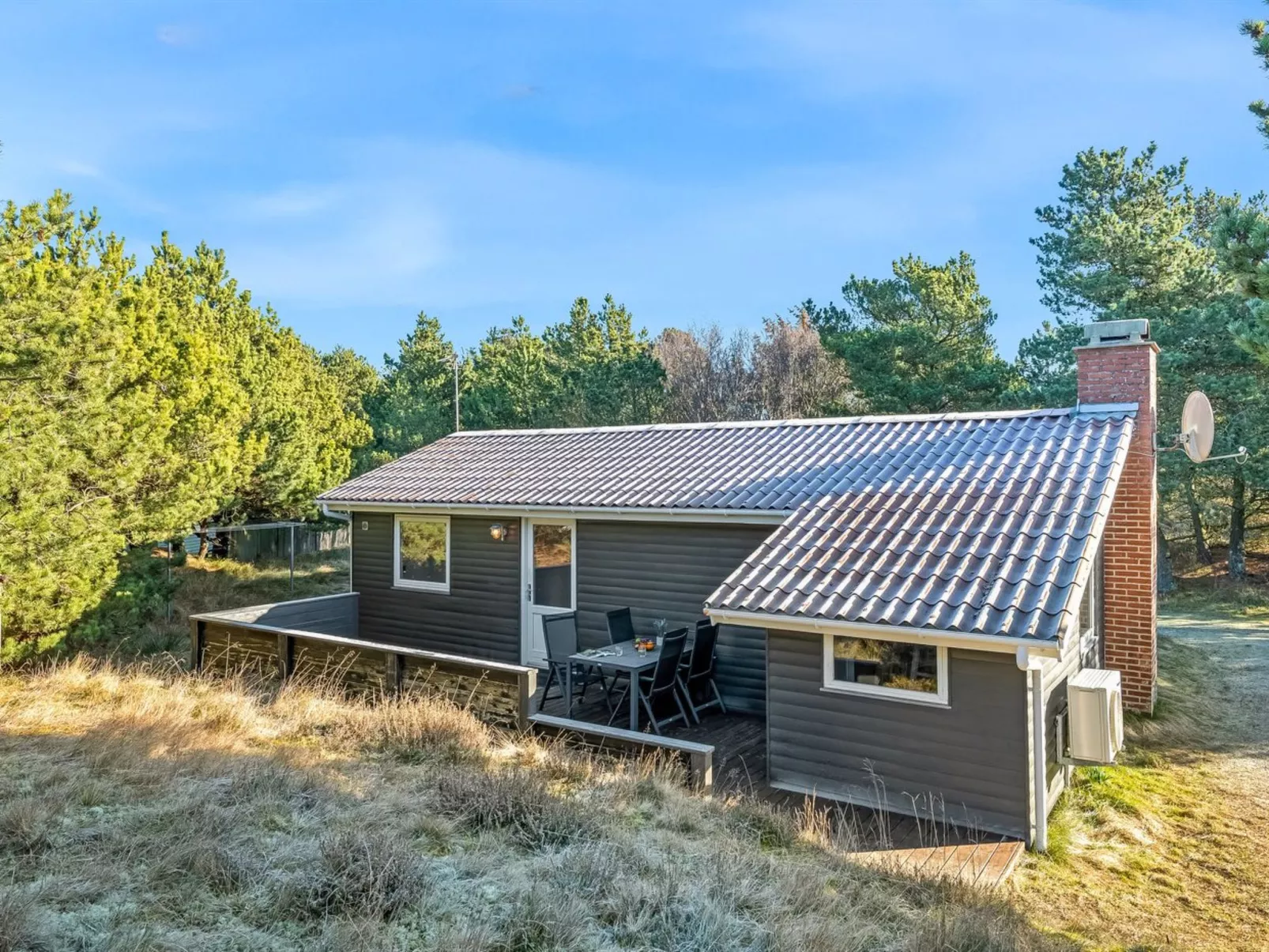 "Jula" - 800m from the sea-Outside