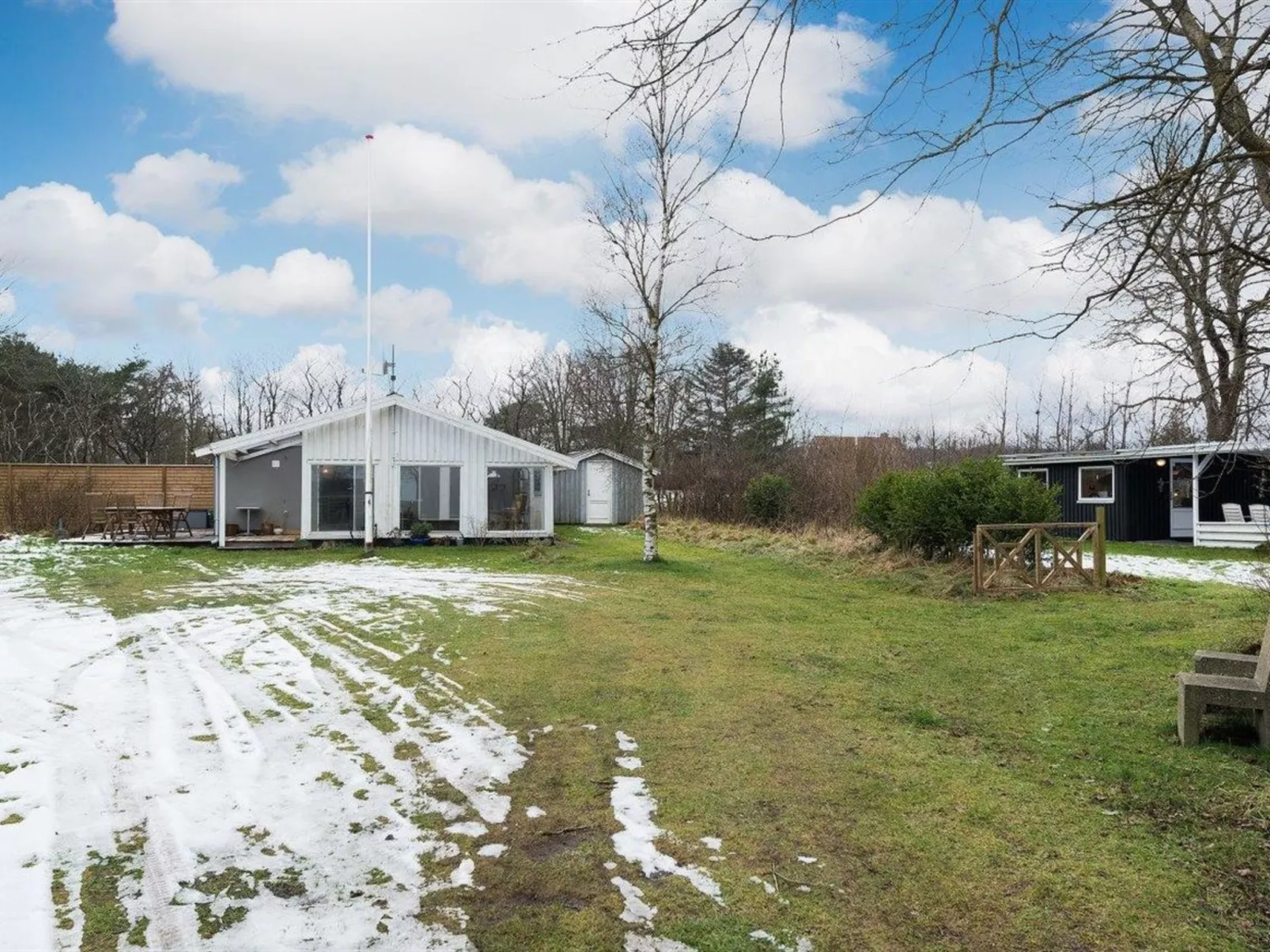 "Gonda" - 500m from the sea-Draußen