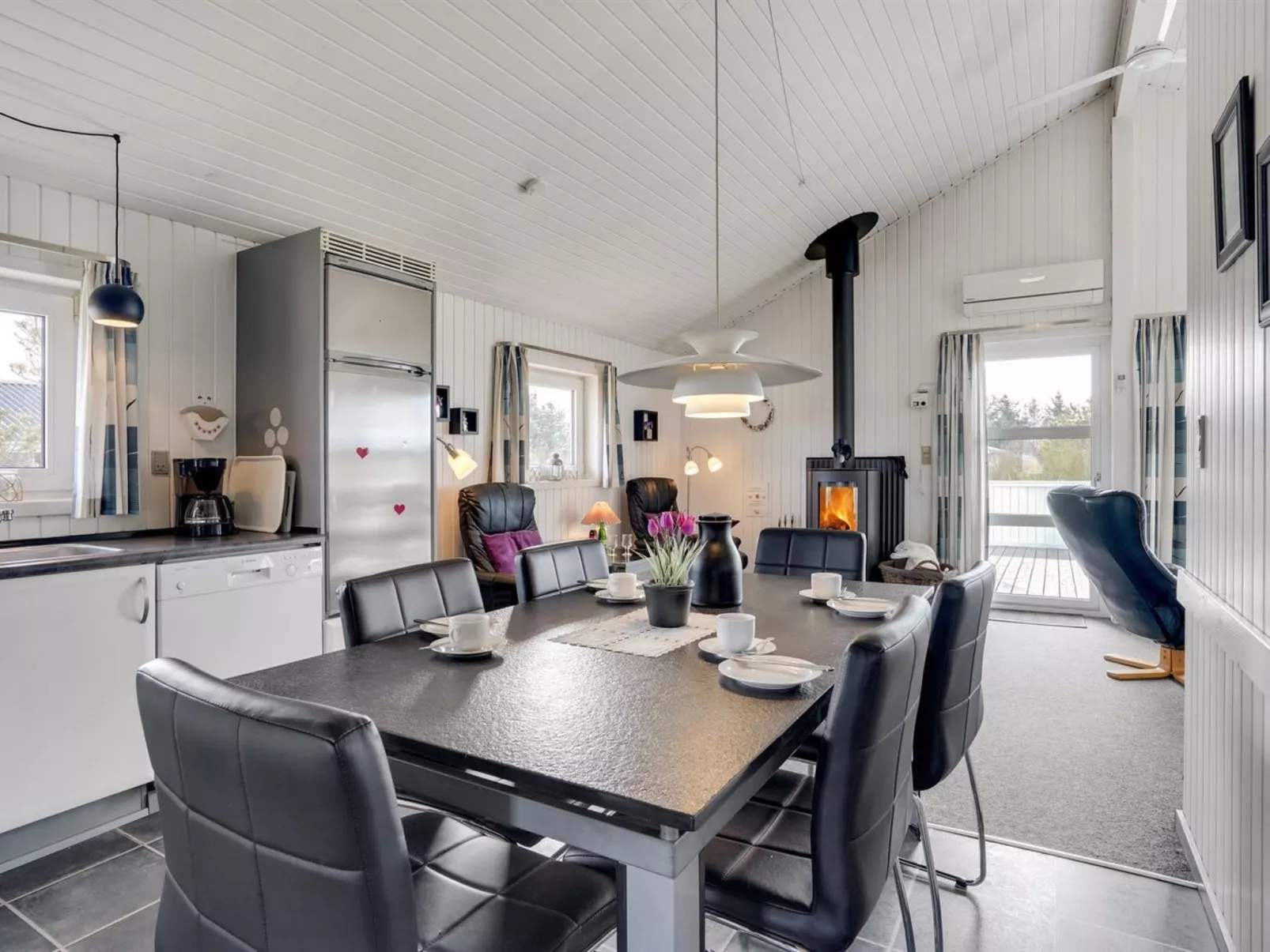 "Esir" - 800m from the sea-Inside