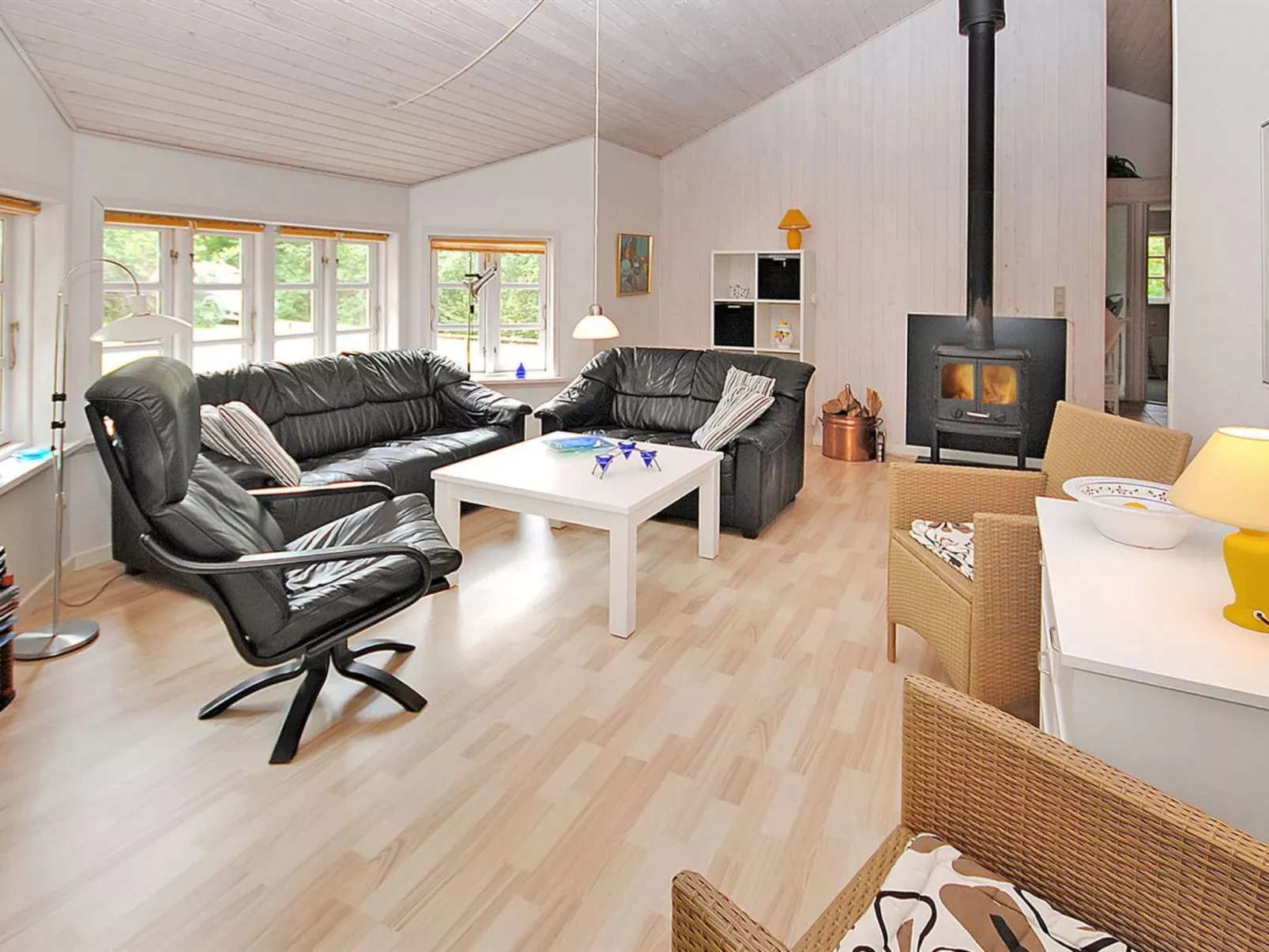 "Gesina" - 600m to the fjord-Inside