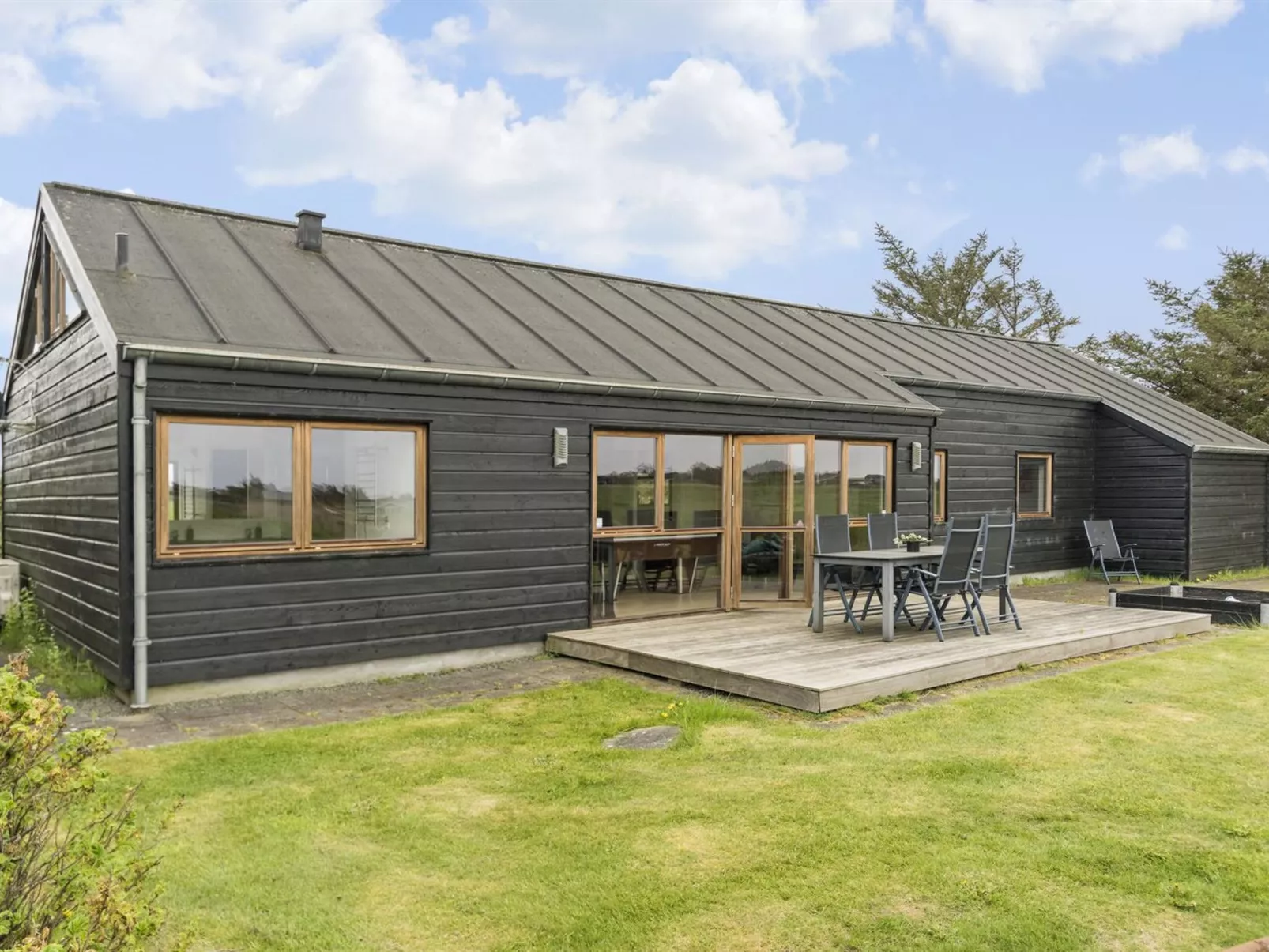 "Ilmatar" - 650m from the sea-Outside