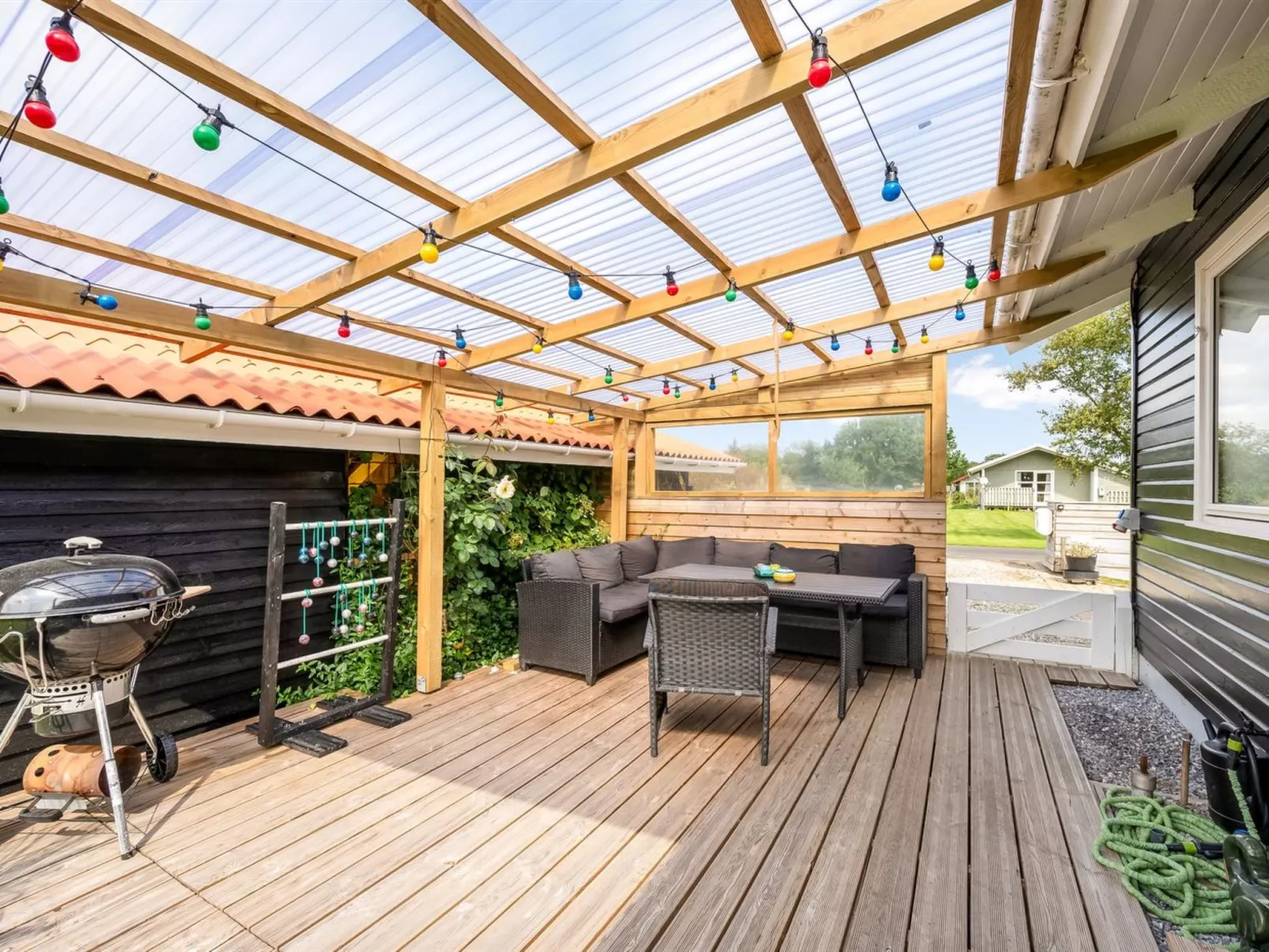 "Fritzie" - 600m to the fjord-Outside