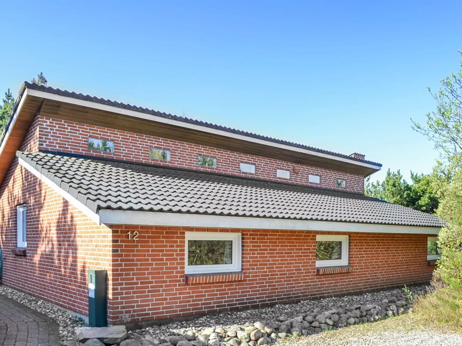 "Elsy" - 2.6km from the sea-Outside