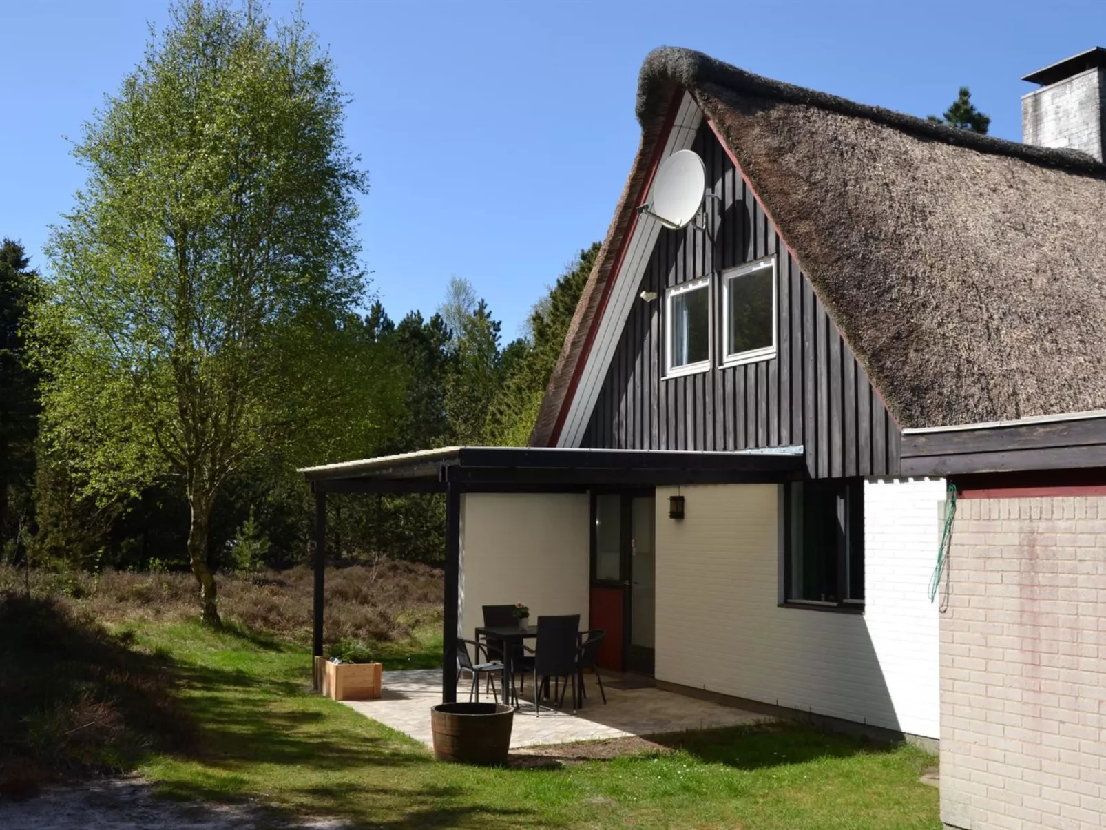 "Emilla" - 3.8km from the sea-Draußen