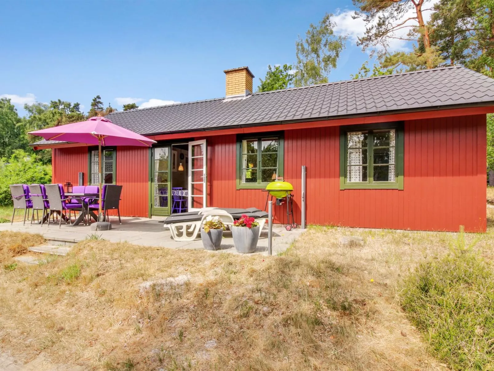 "Georg" - 300m from the sea