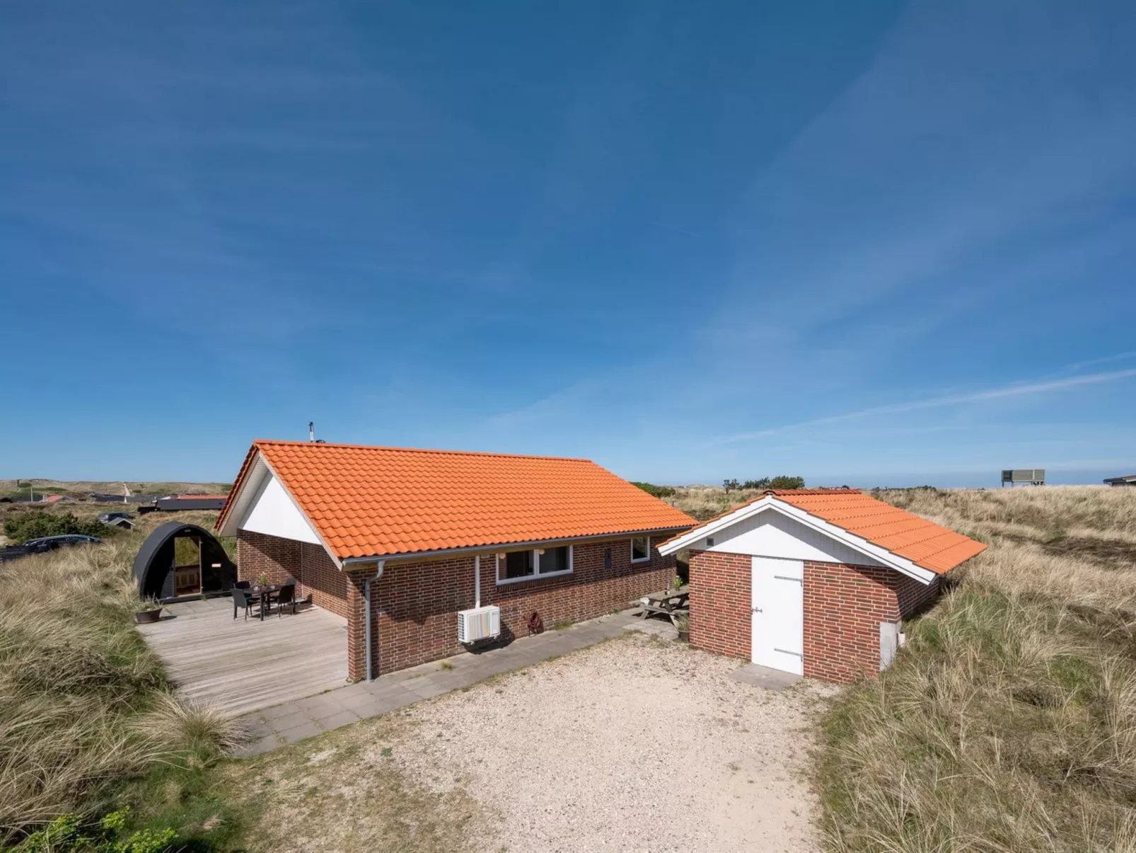 "Stinna" -  from the sea-Dehors