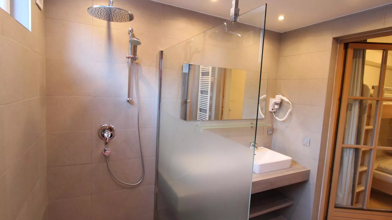 Hinterlengau-Bathroom