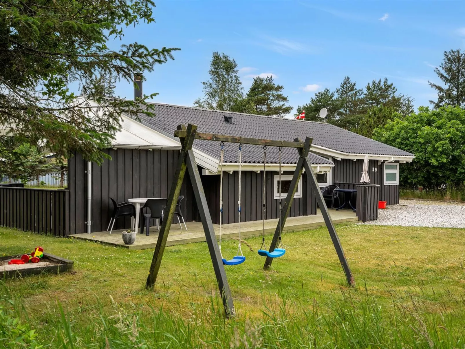 "Gjorgjija" -  from the sea-Dehors