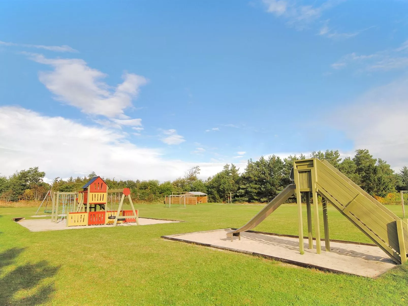 "Sebine" - 400m to the fjord-Dedans