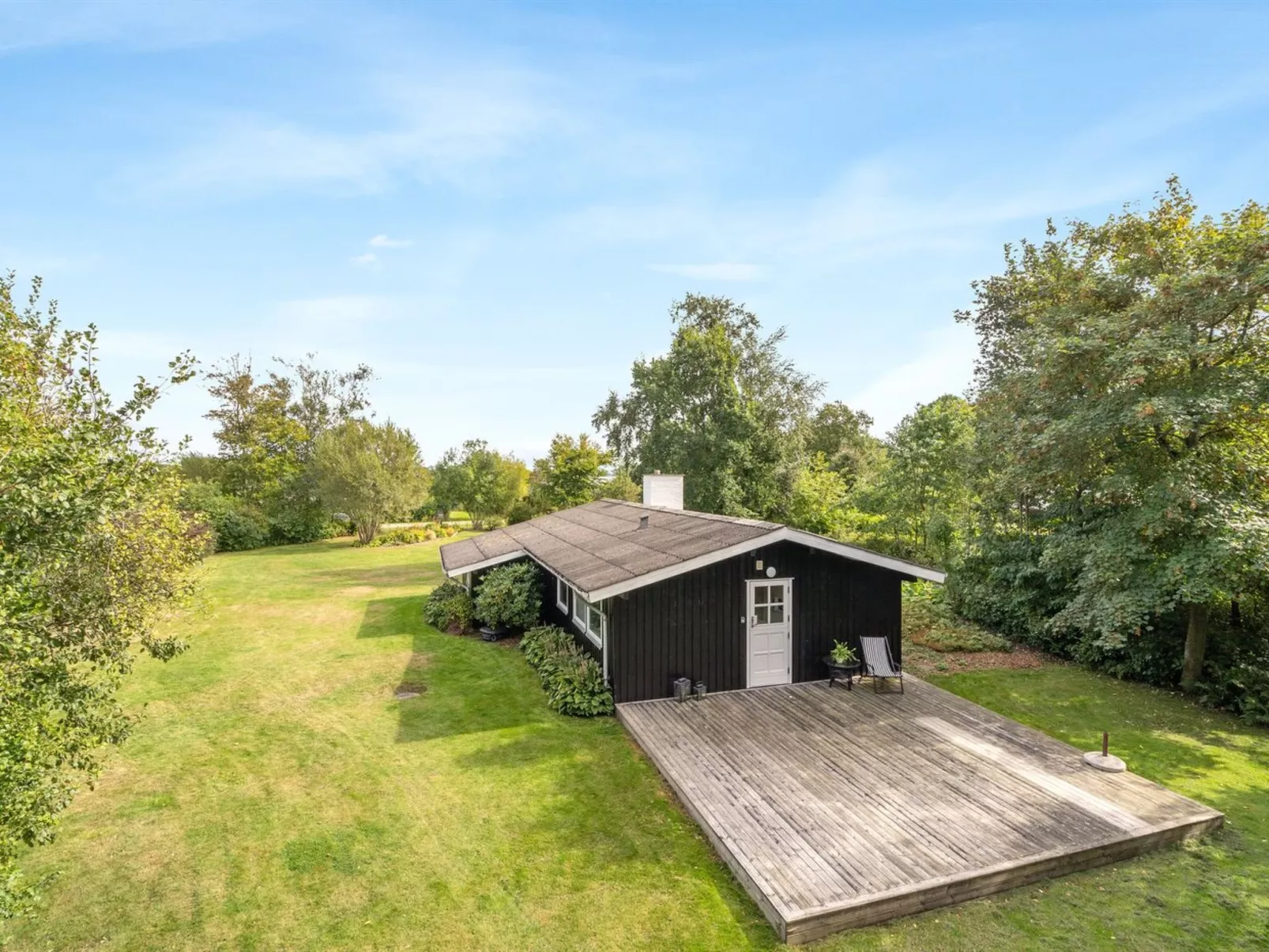 "Suoma" - 400m to the fjord-Outside