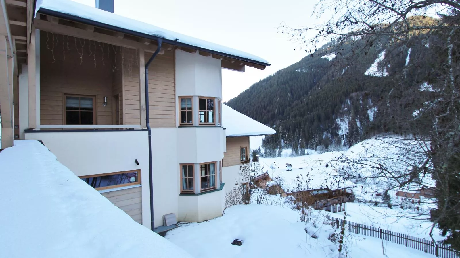 Hinterlengau-Exterior winter