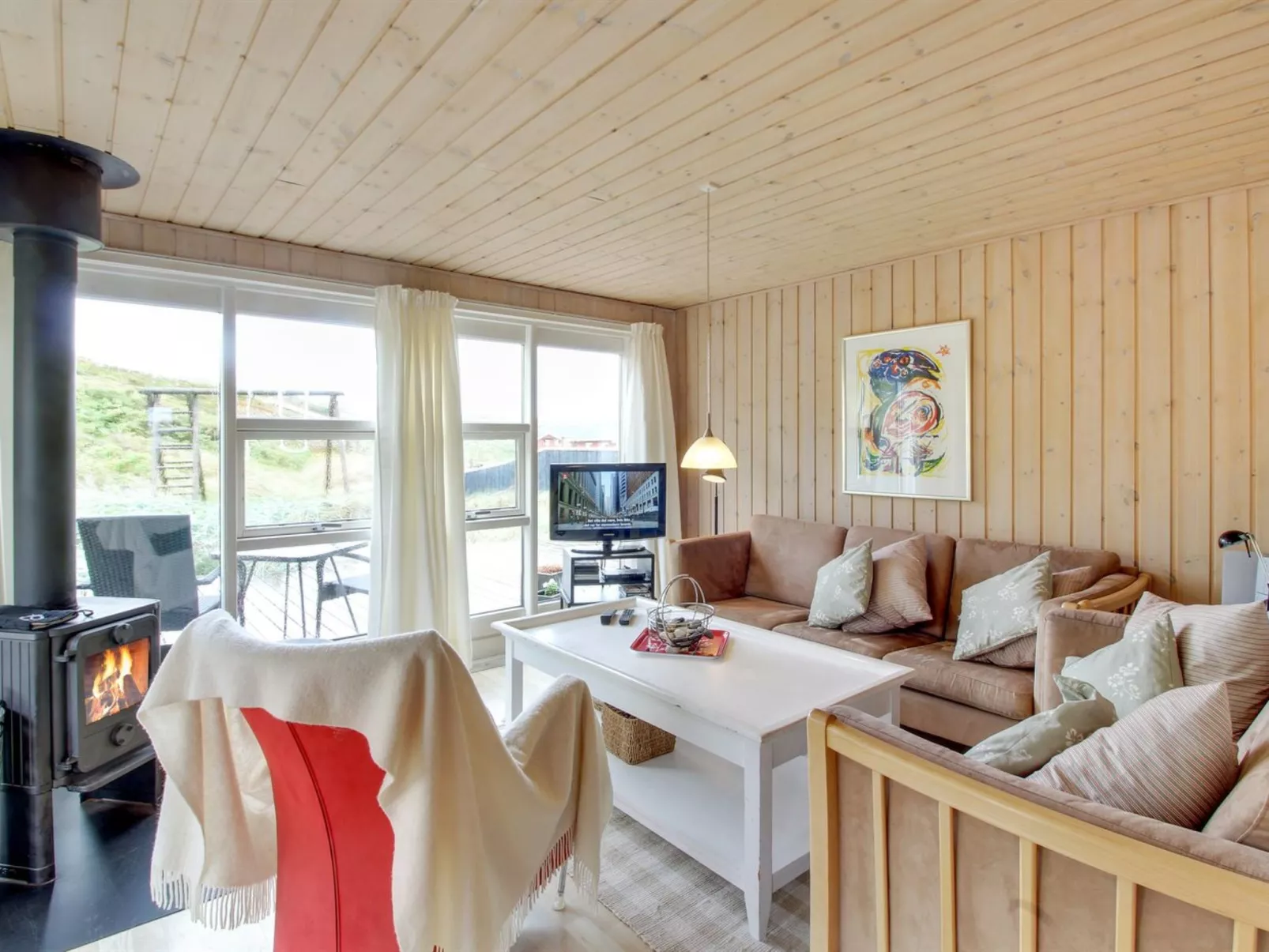 "Elmeri" -  from the sea-Inside