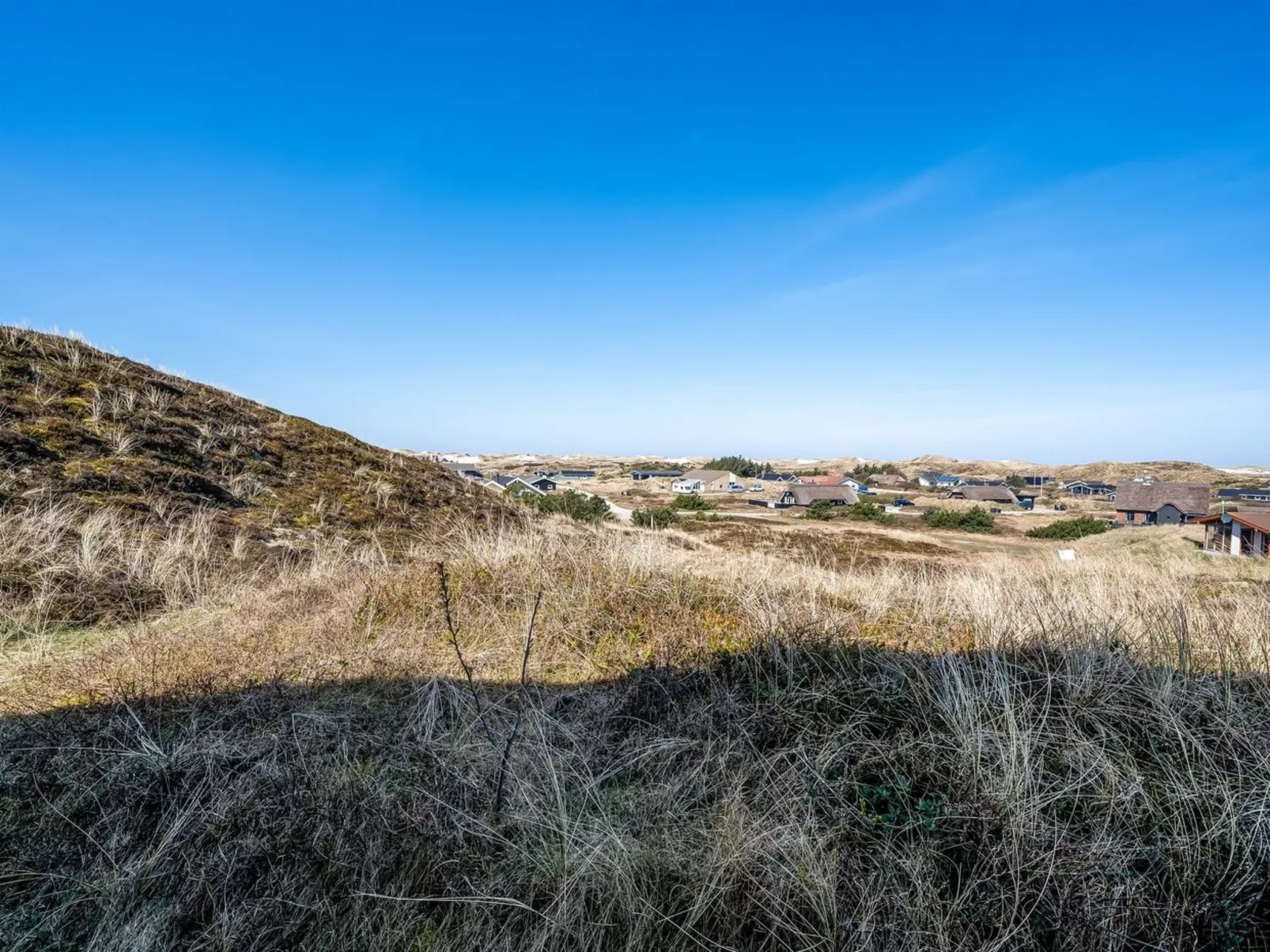 "Vina" - 200m to the fjord-Outside