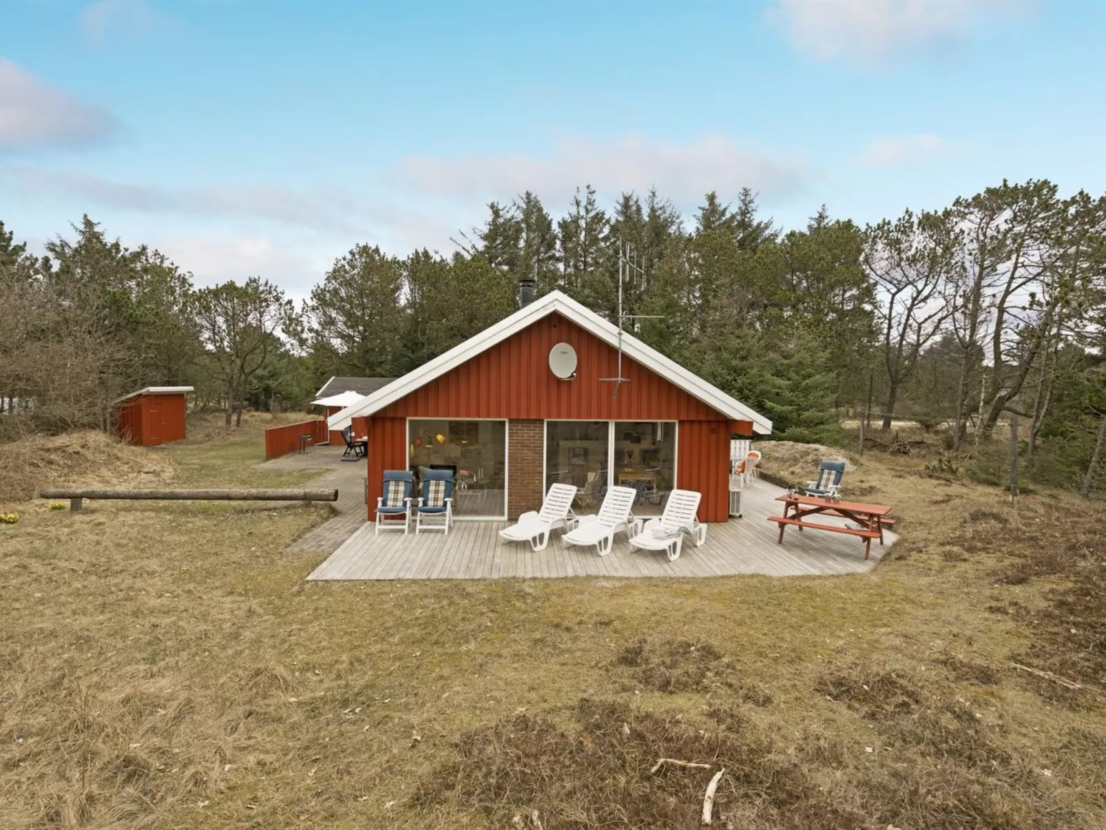 "Tove" - 1.5km from the sea-Draußen