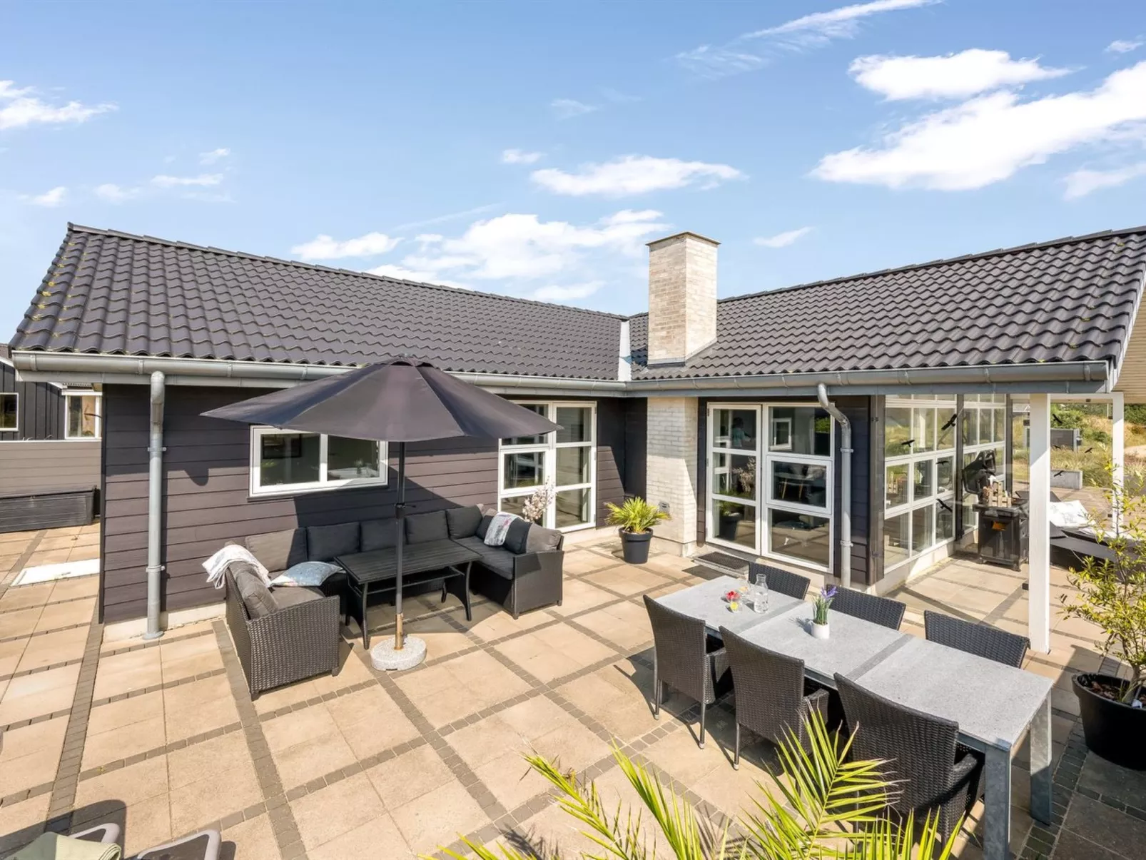 "Ennie" -  from the sea-Outside