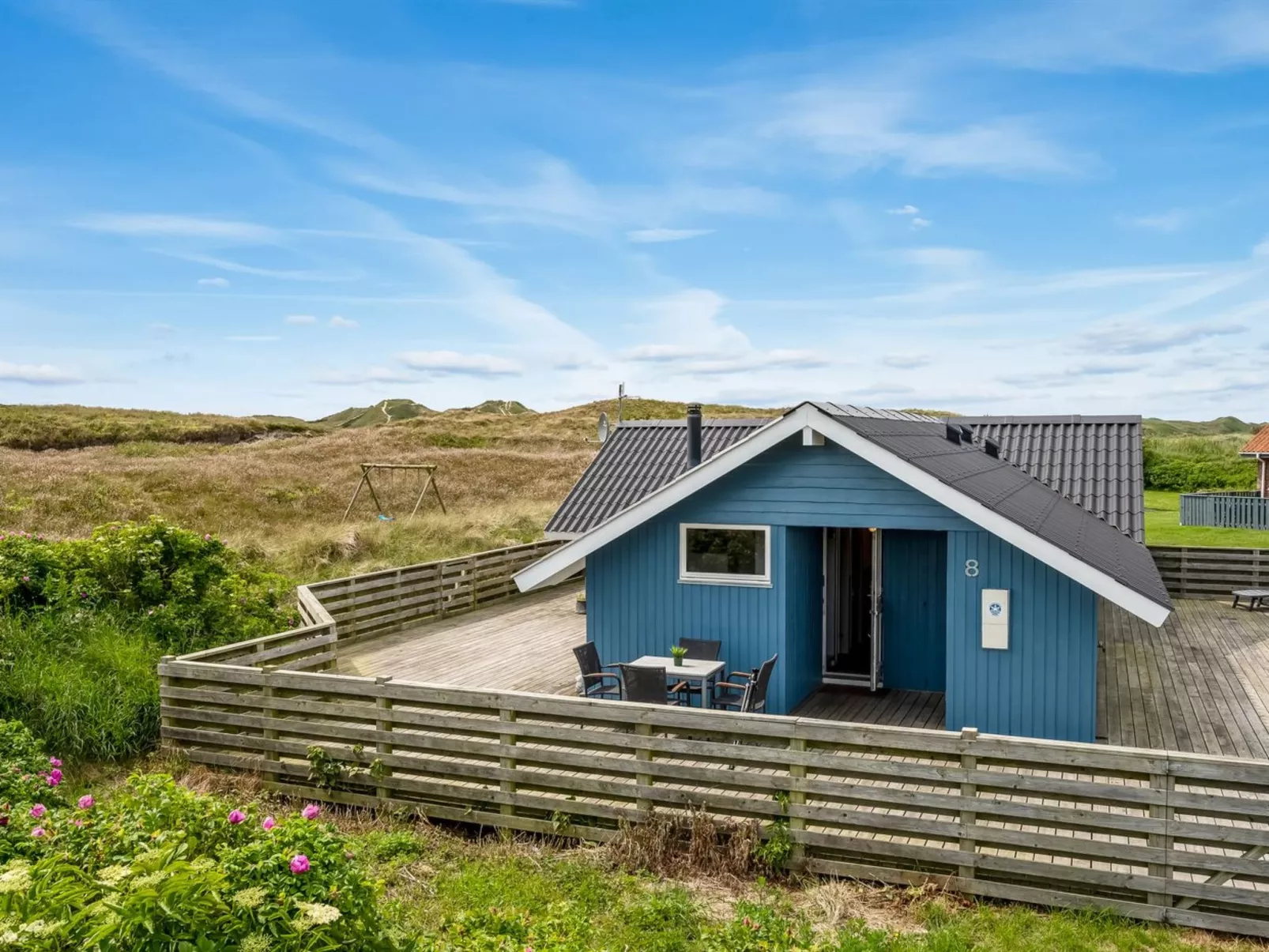 "Valia" - 400m to the fjord-Outside