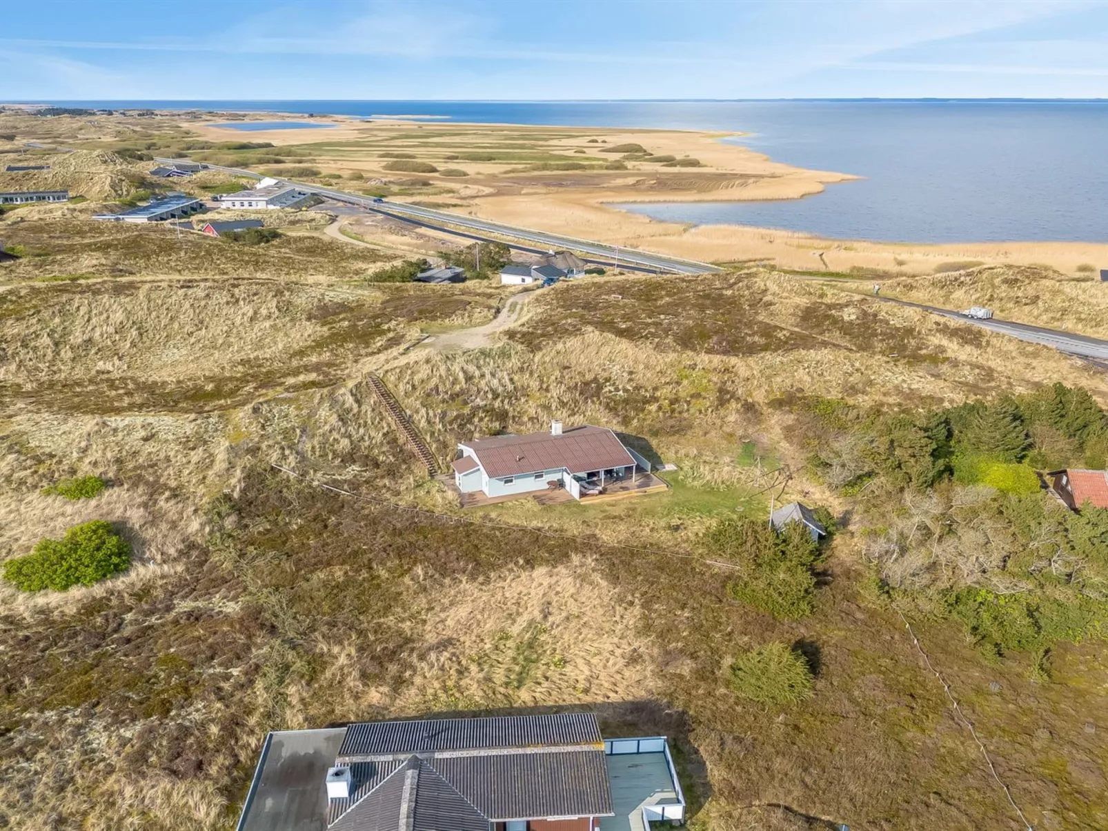 "Sutere" - 200m to the fjord