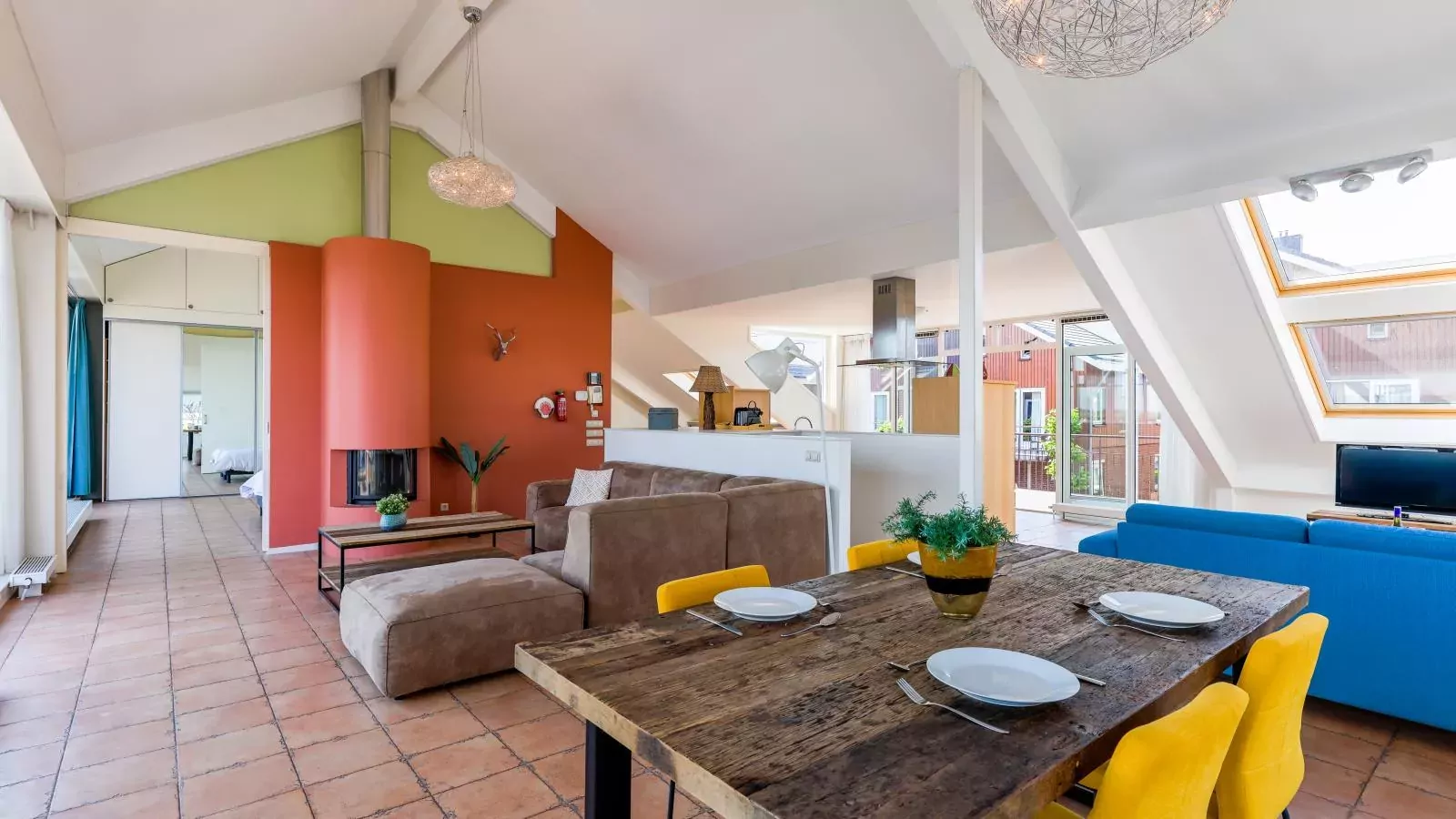 Penthouse-Dining room