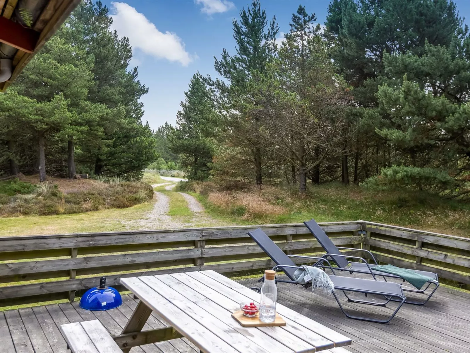 "Falki" - 2.5km from the sea-Draußen