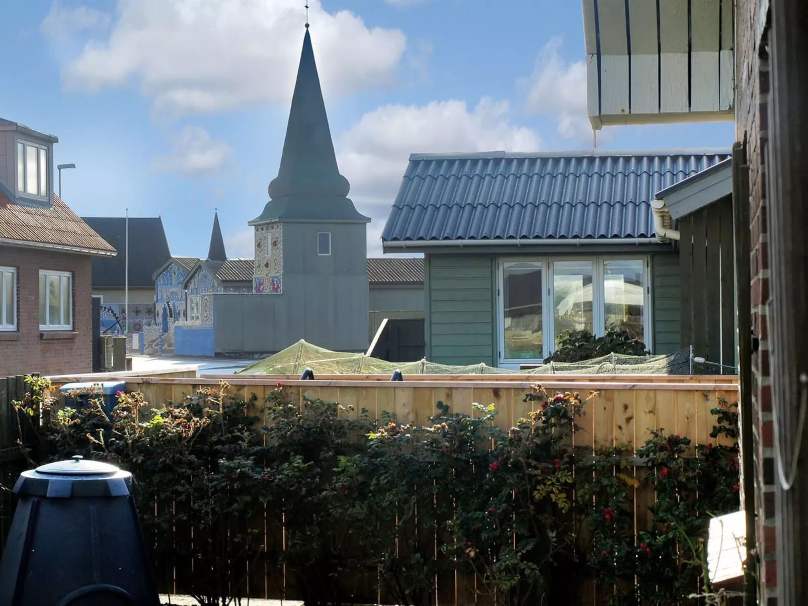 "Heming" - 100m from the sea-Outside